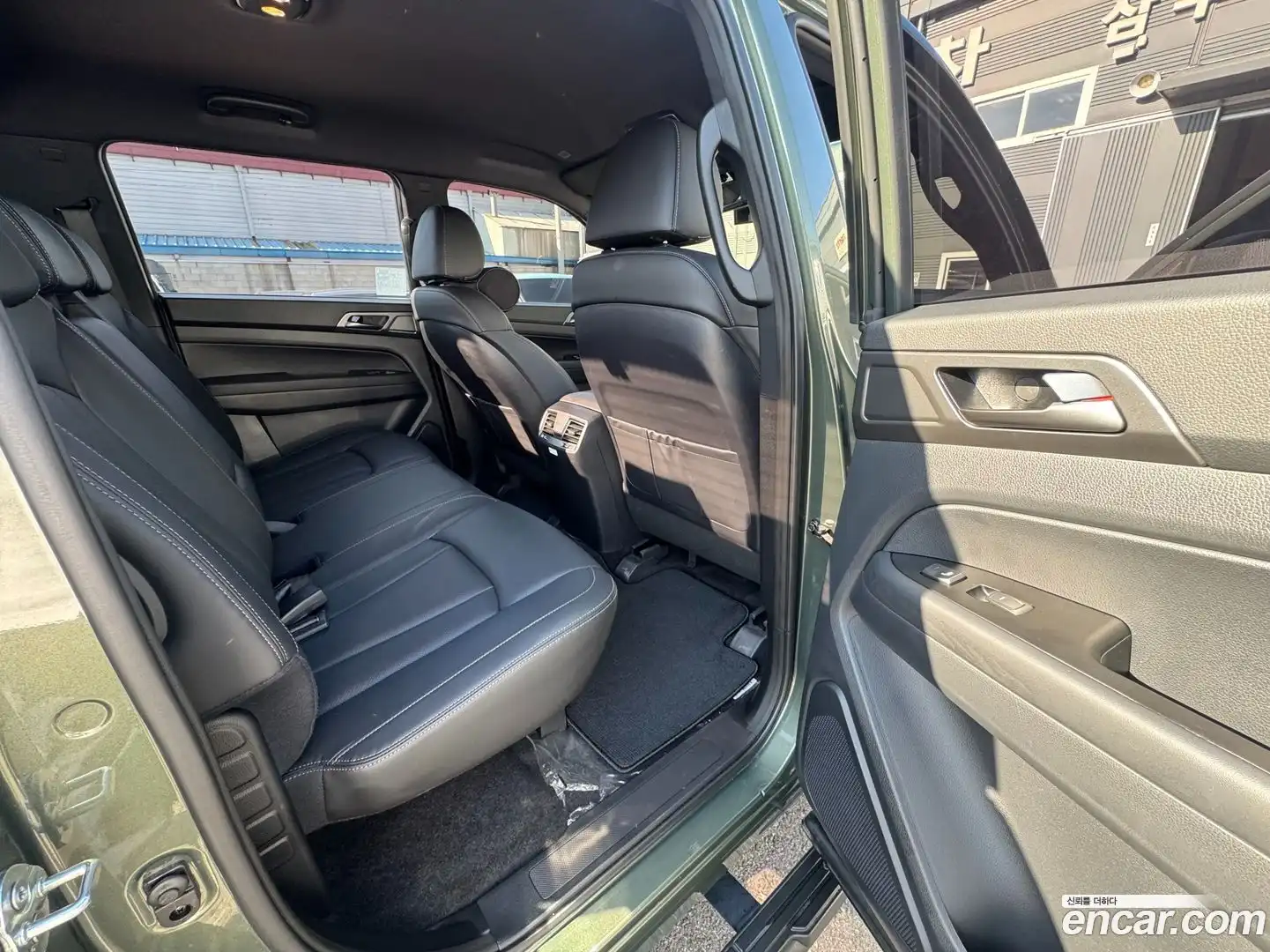 Rexton KG Mobility 2023.4-INNER-009
