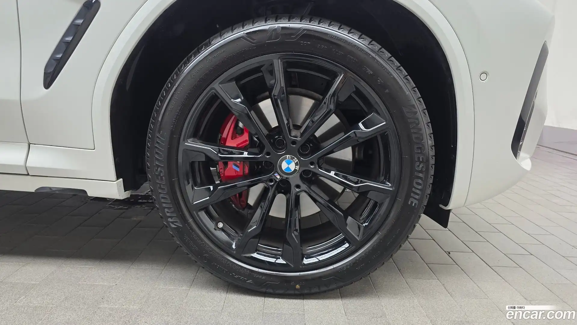 X4 BMW 2025.11-OUTER-031