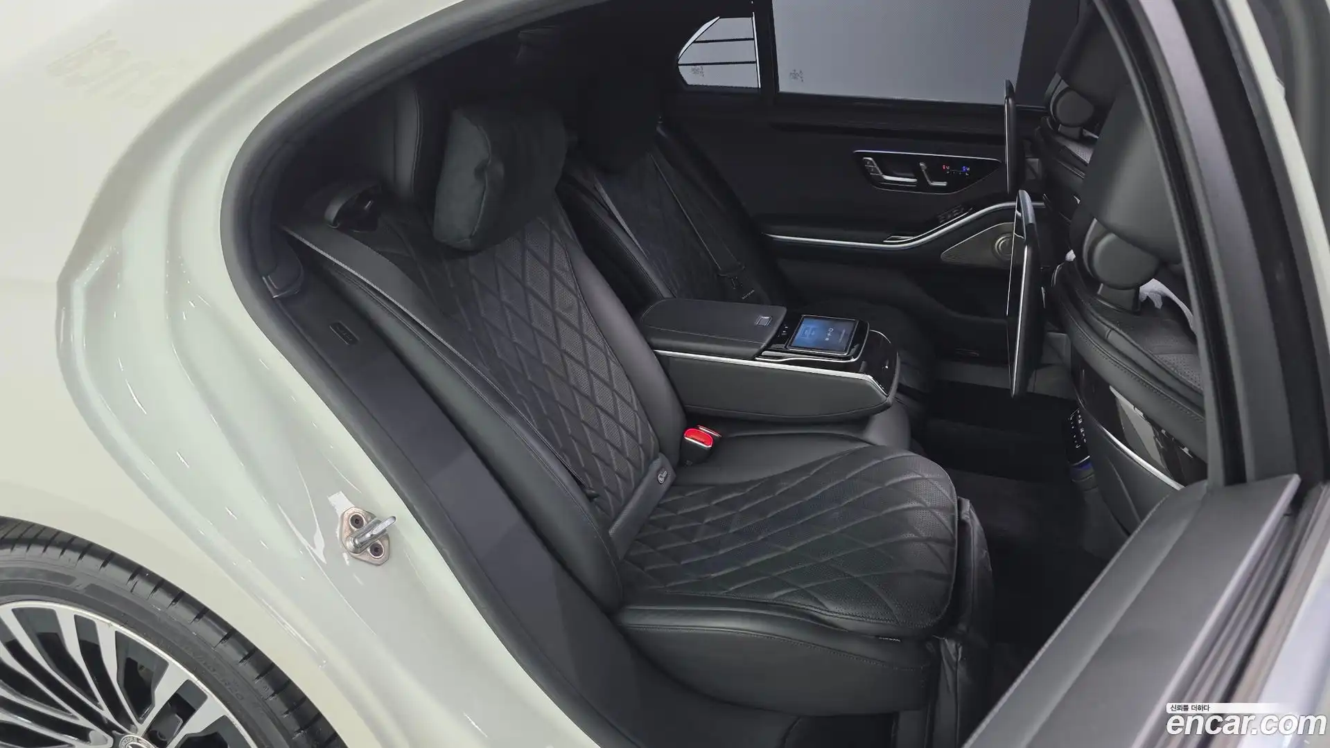 S-Class Mercedes-Benz 2021.4-INNER-036