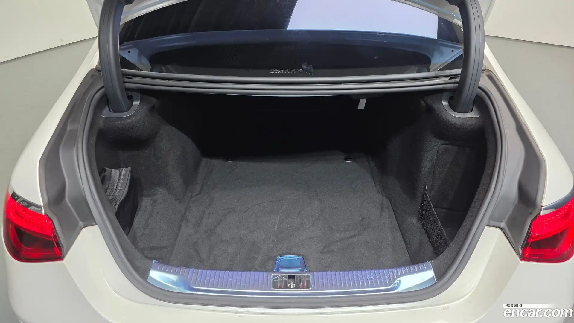 S-Class Mercedes-Benz 2021.4-OPTION-049
