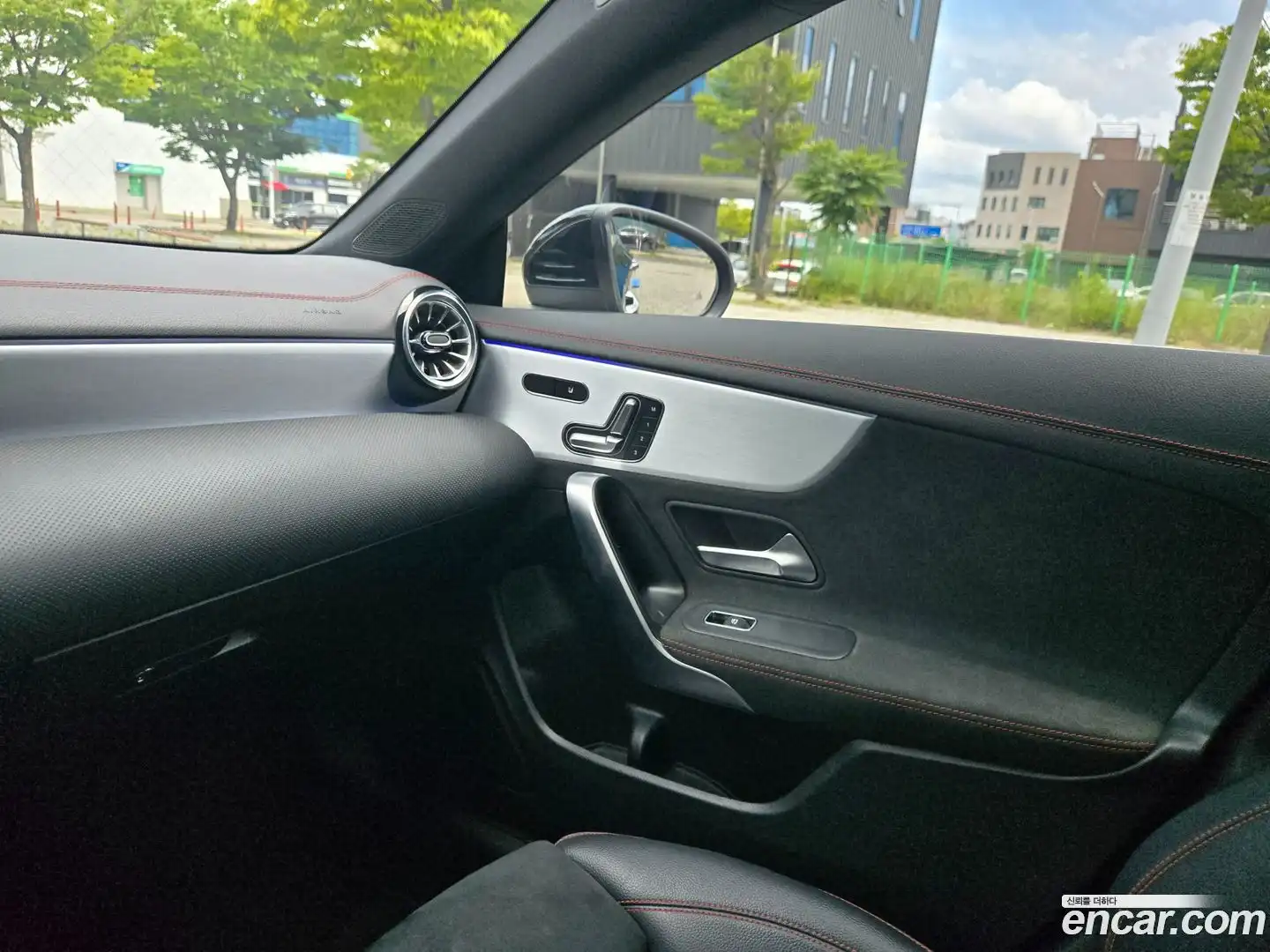 CLA-Class Mercedes-Benz 2021.7-OPTION-015