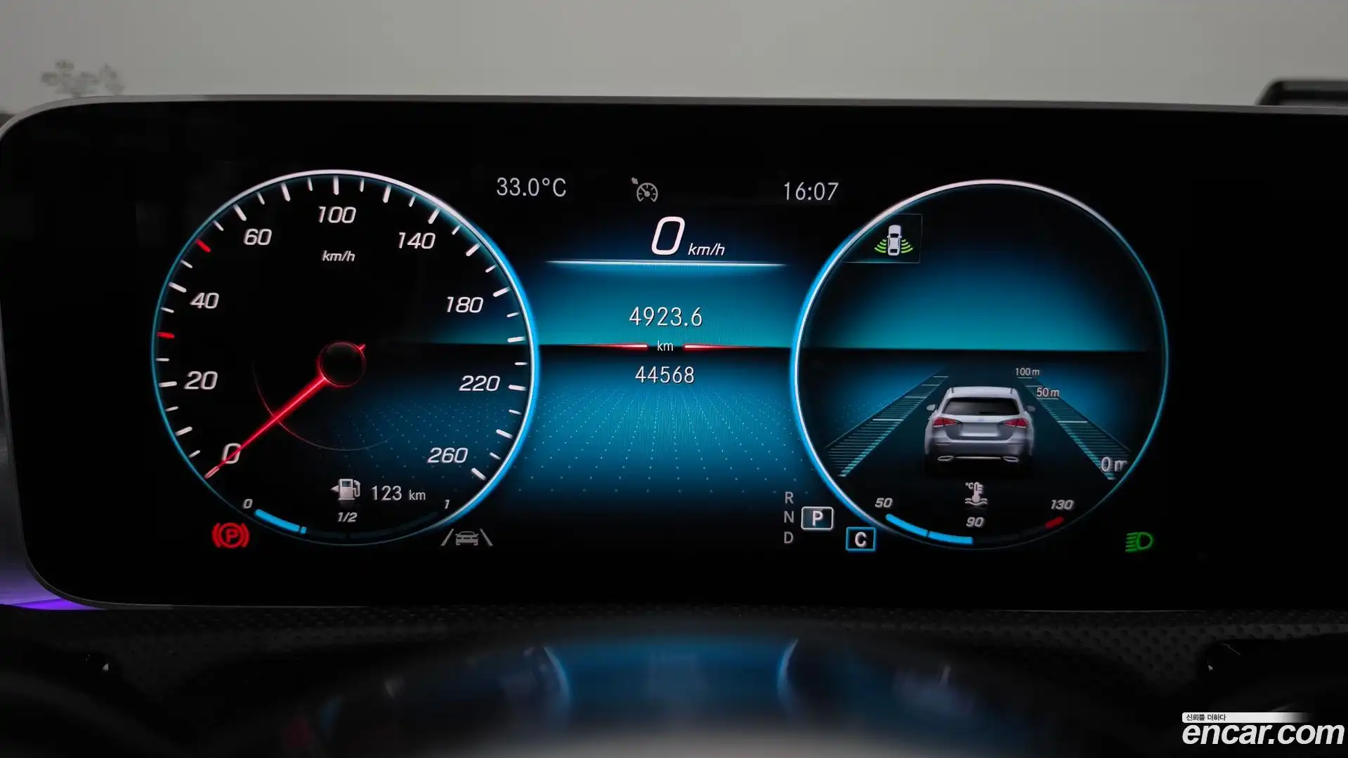 CLA-Class Mercedes-Benz 2020.8-INNER-008