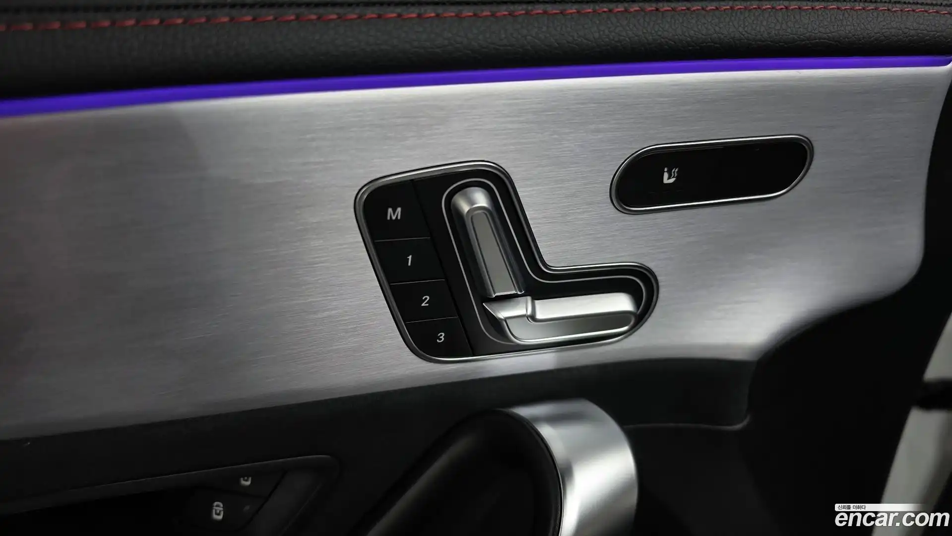 CLA-Class Mercedes-Benz 2020.8-OPTION-023