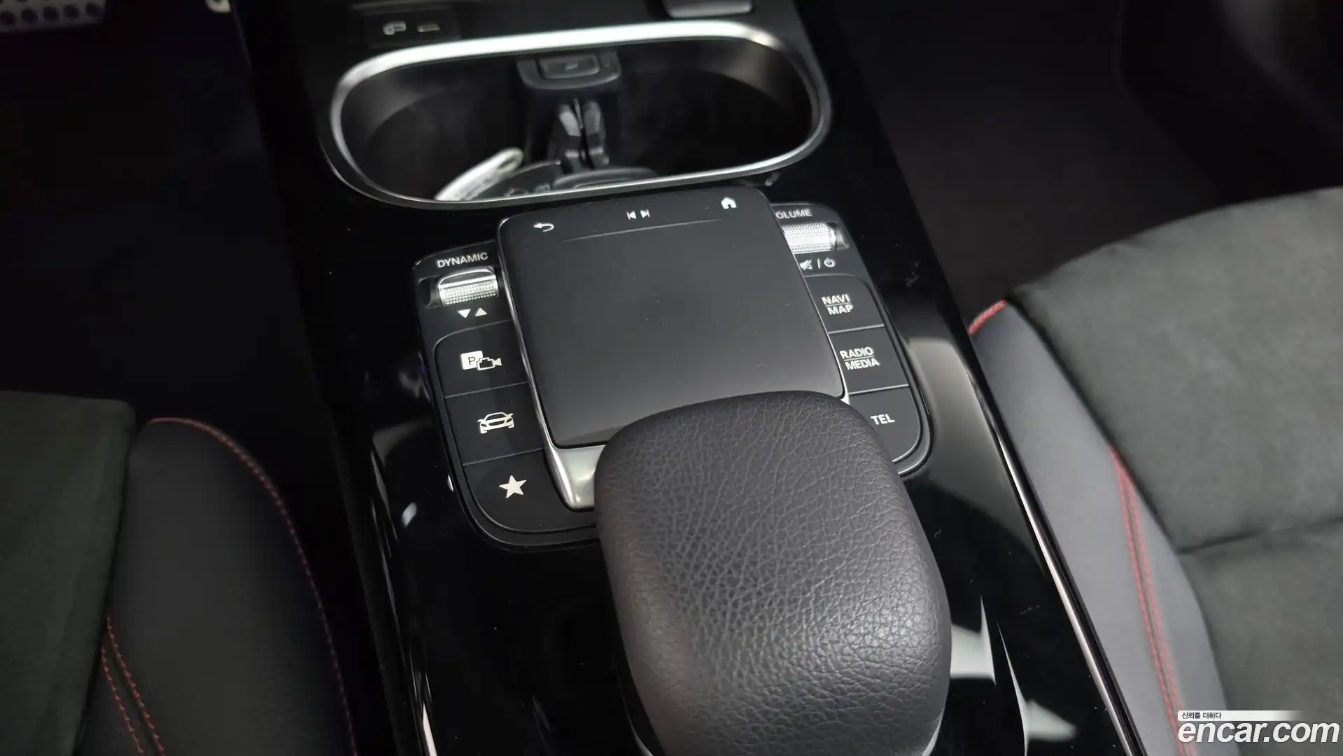 CLA-Class Mercedes-Benz 2020.8-OPTION-041