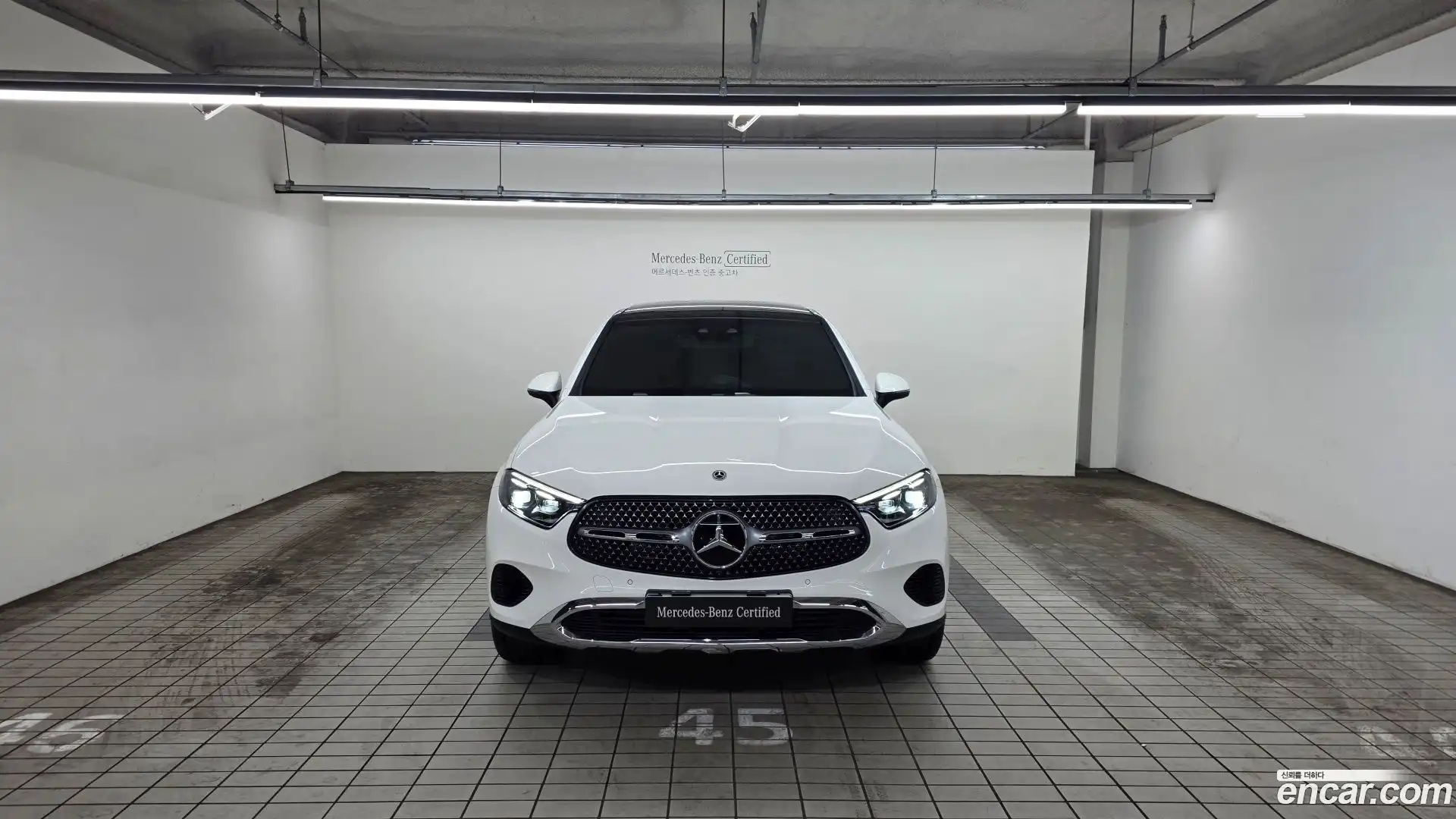 GLC-Class Mercedes-Benz 2025.0-OUTER-003