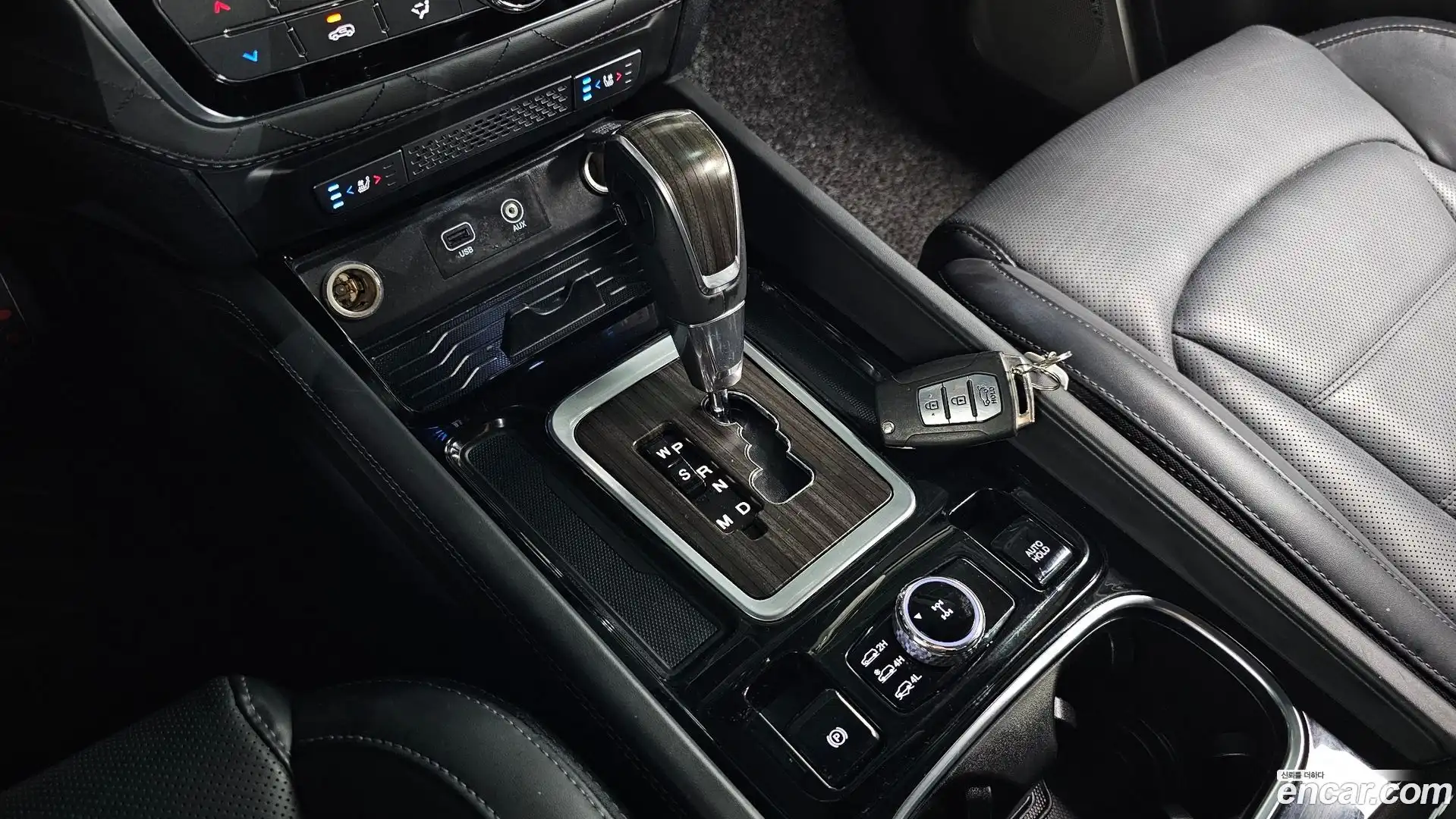 Rexton KG Mobility 2018.3-INNER-009