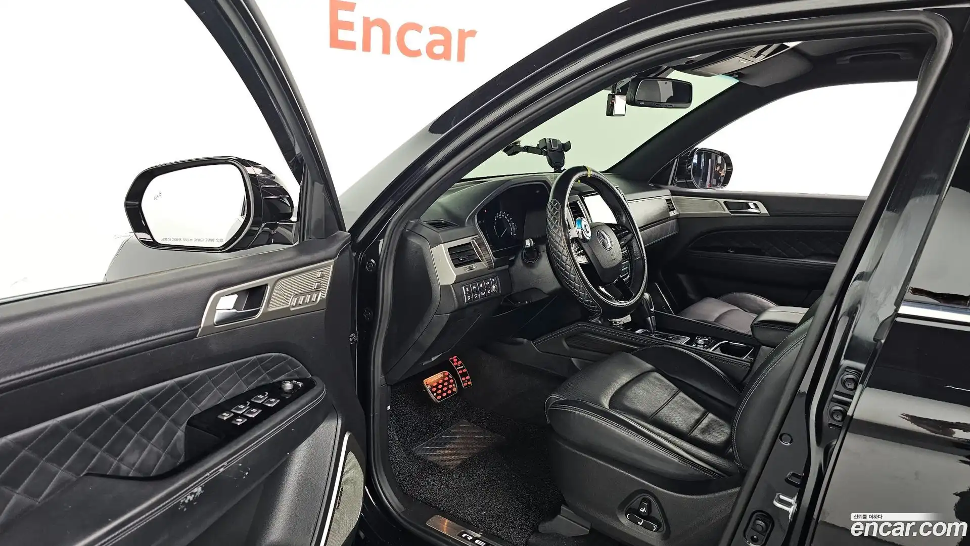 Rexton KG Mobility 2018.3-INNER-010