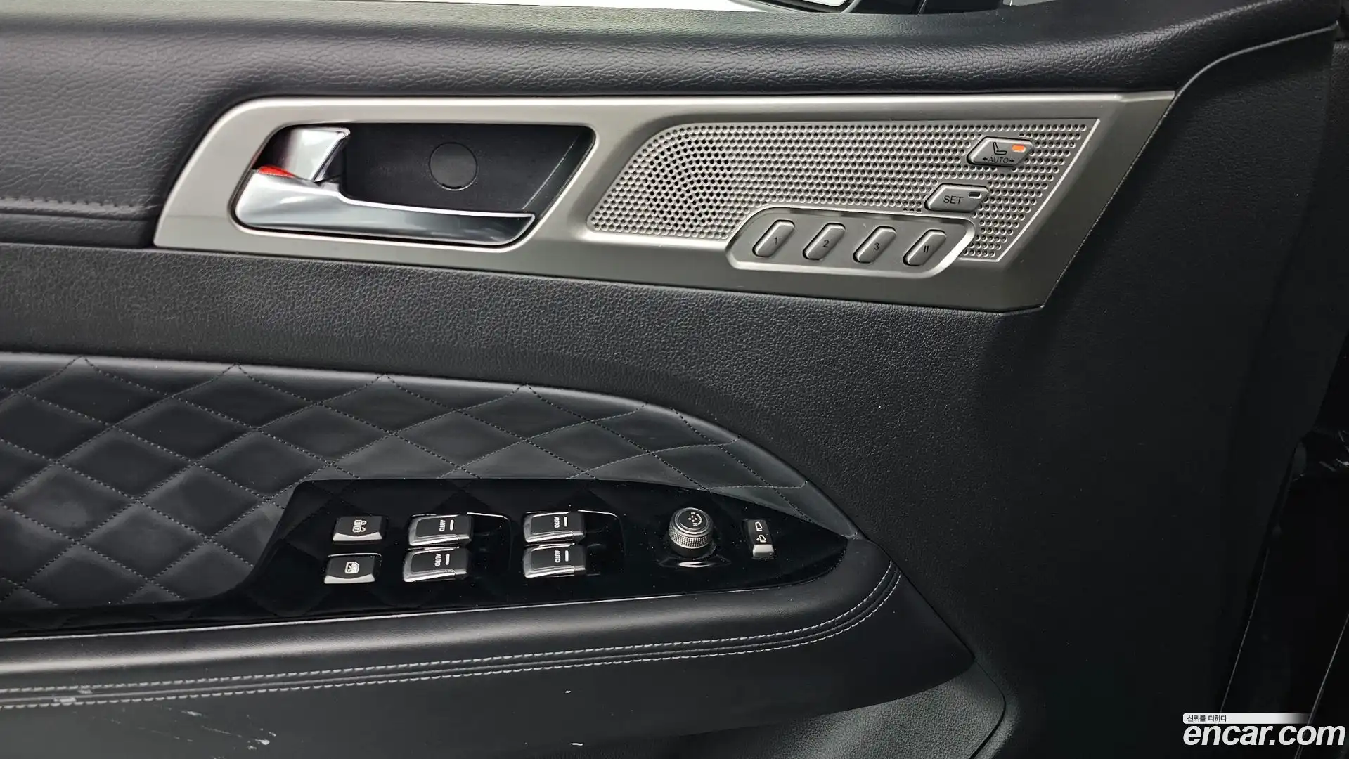 Rexton KG Mobility 2018.3-OPTION-021