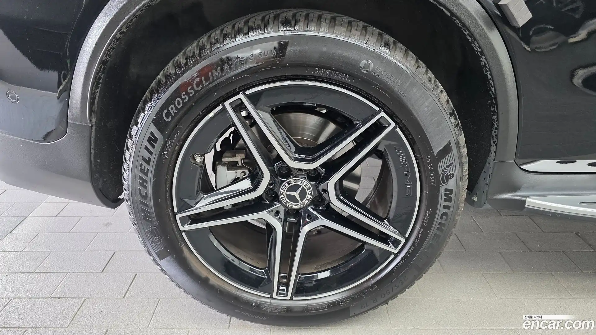 GLC-Class Mercedes-Benz 2021.6-OUTER-005