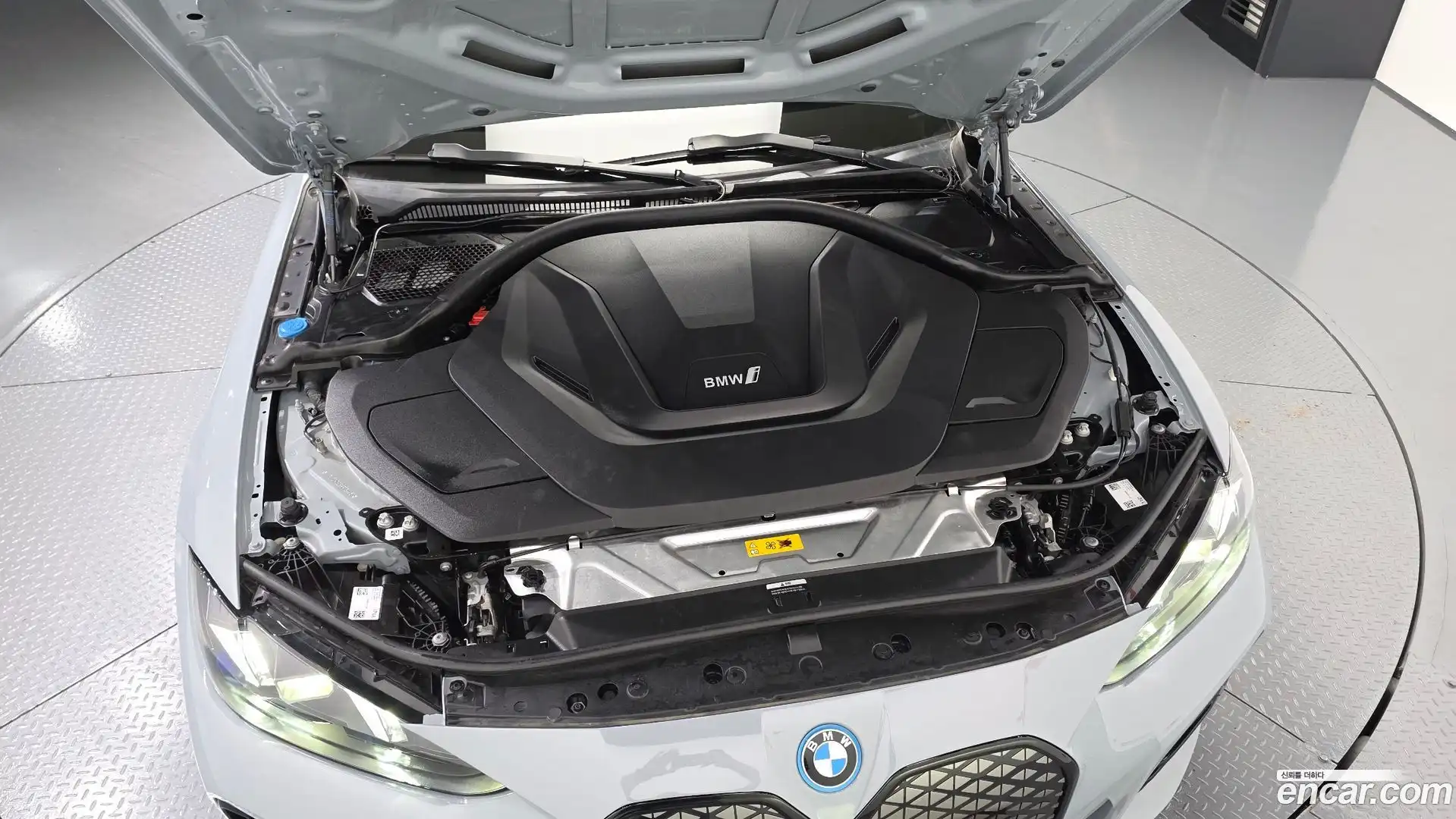 i4 BMW 2025.3-OUTER-006