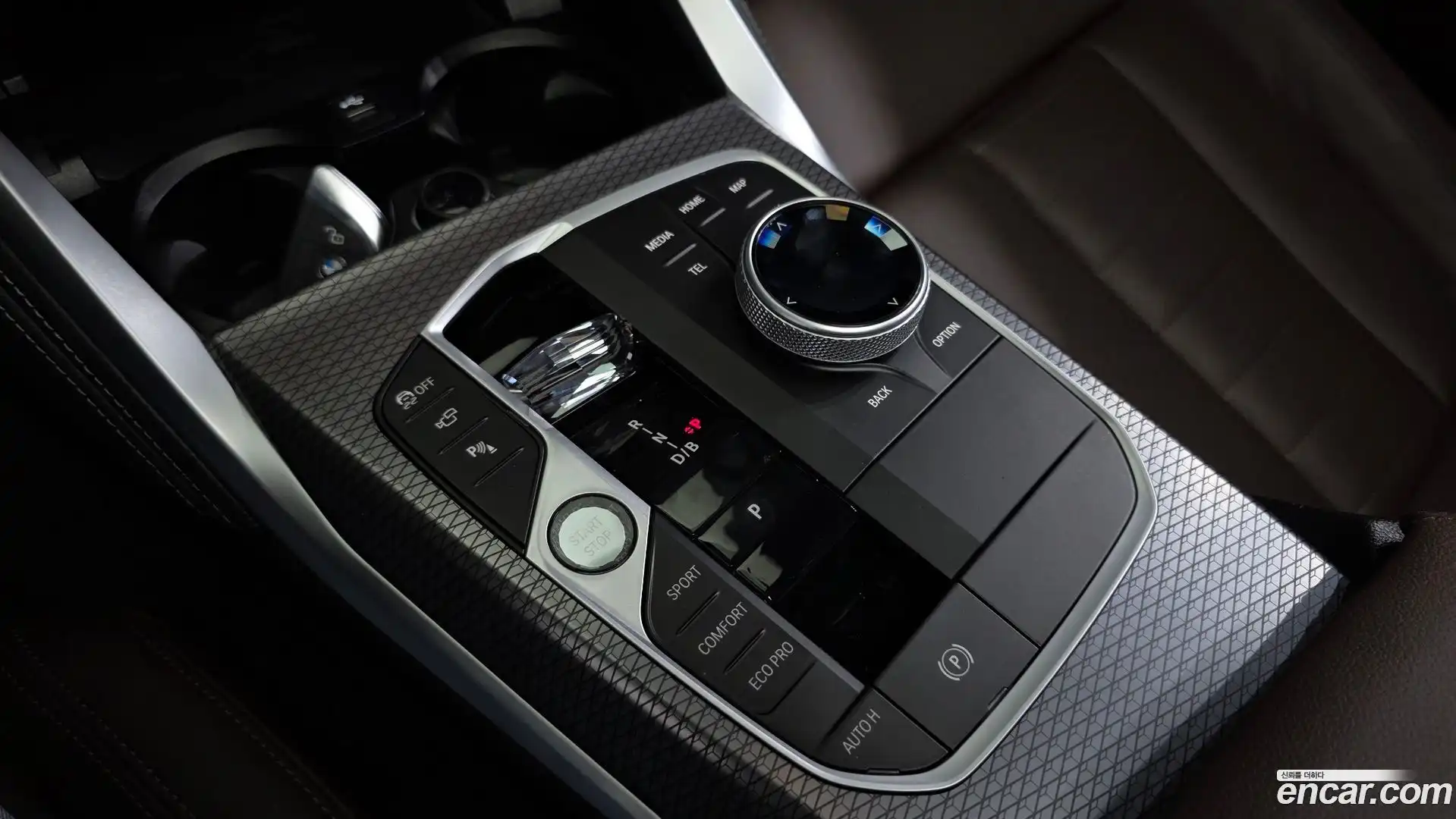 i4 BMW 2025.3-INNER-009