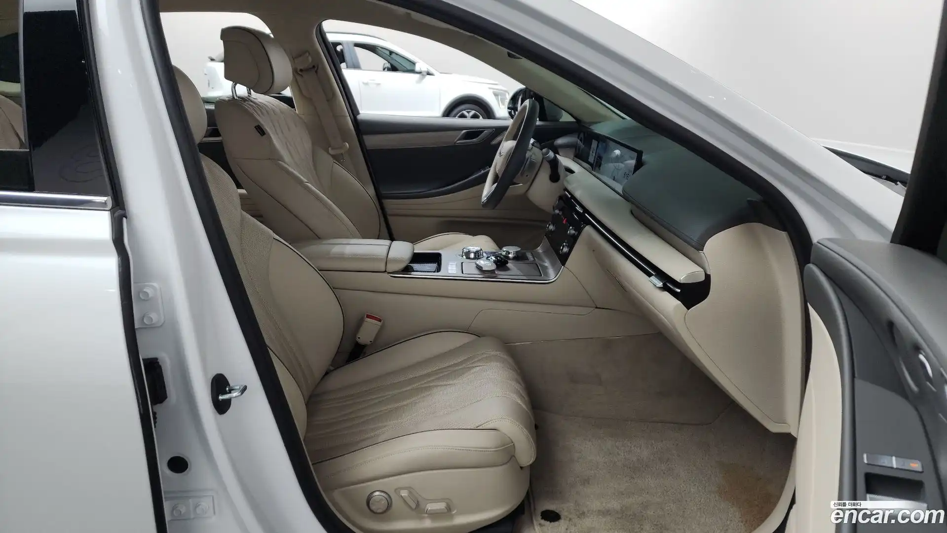 G80 Genesis 2024.4-INNER-036