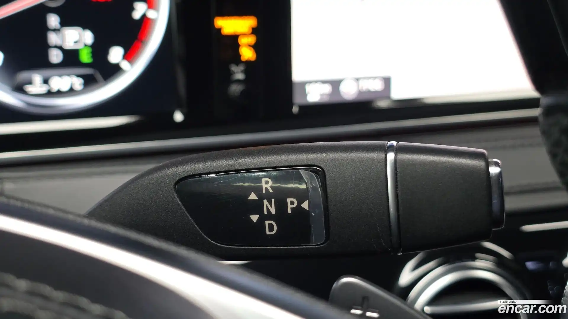 S-Class Mercedes-Benz 2015.9-INNER-009