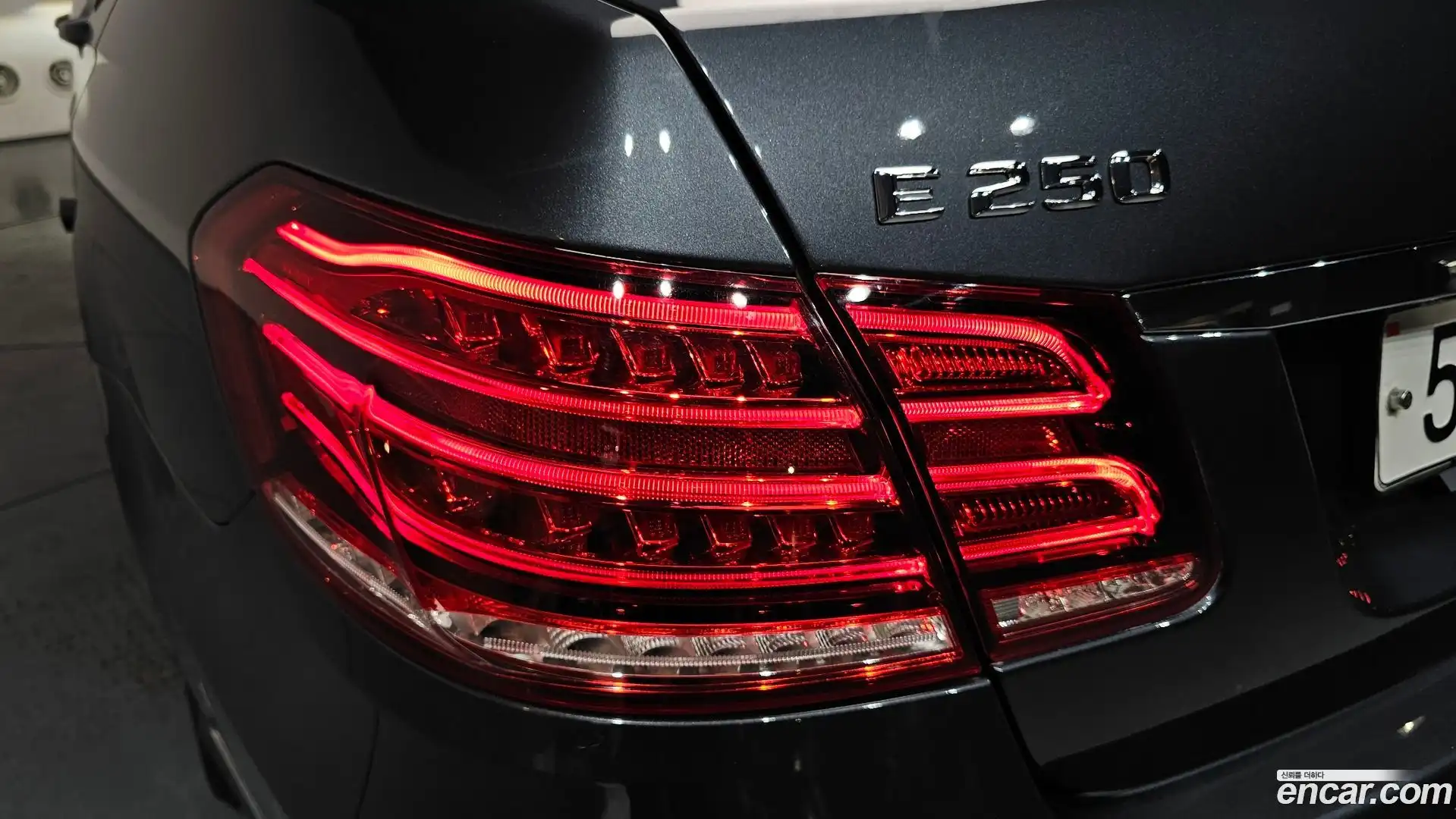 E-Class Mercedes-Benz 2016.2-OUTER-033