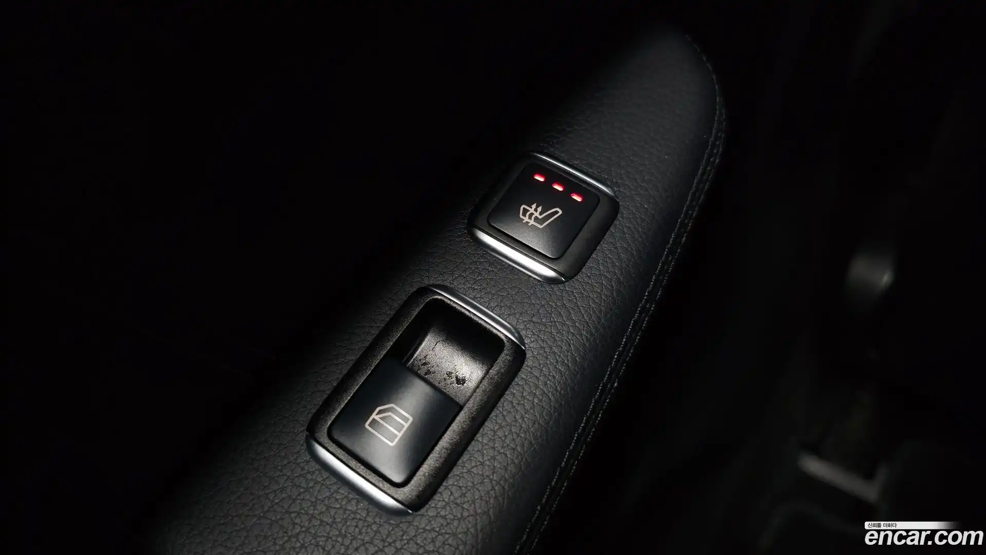 E-Class Mercedes-Benz 2016.2-OPTION-041