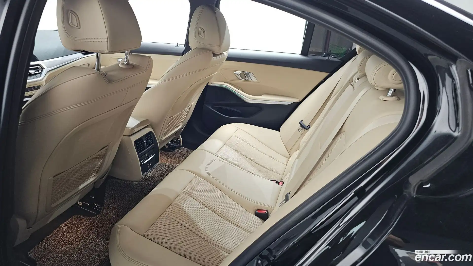 3-Series BMW 2022.5-INNER-010