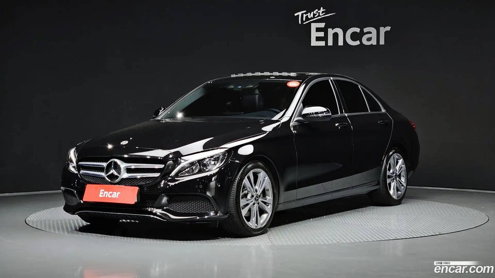 C-Class Mercedes-Benz 2017.9-OUTER-001
