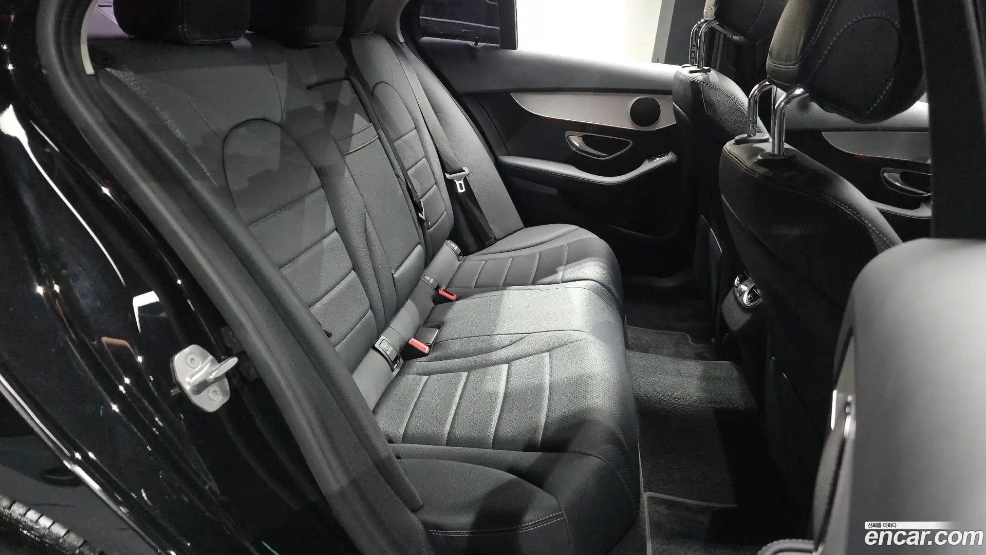 C-Class Mercedes-Benz 2017.9-OPTION-015