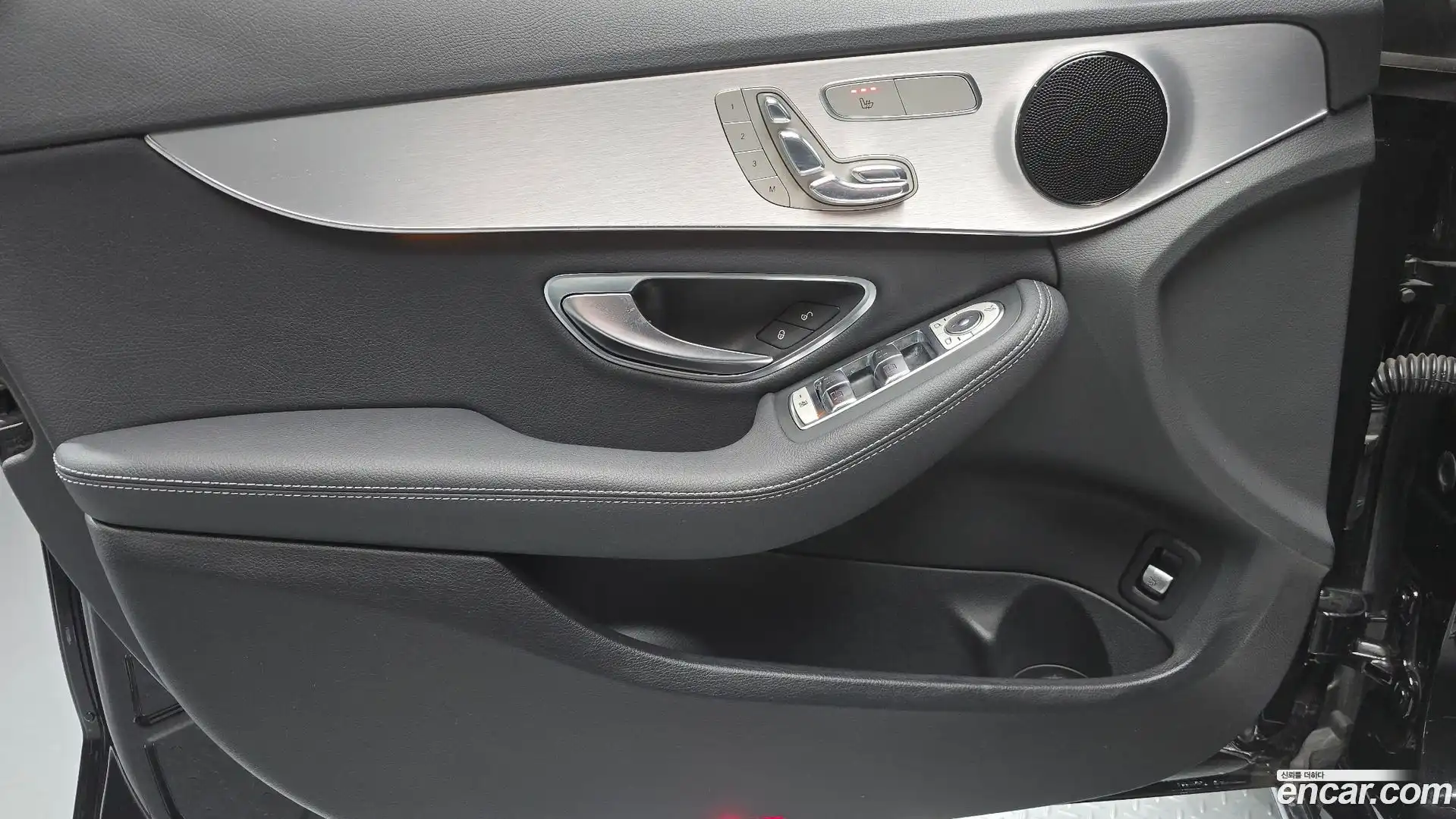C-Class Mercedes-Benz 2017.9-INNER-034