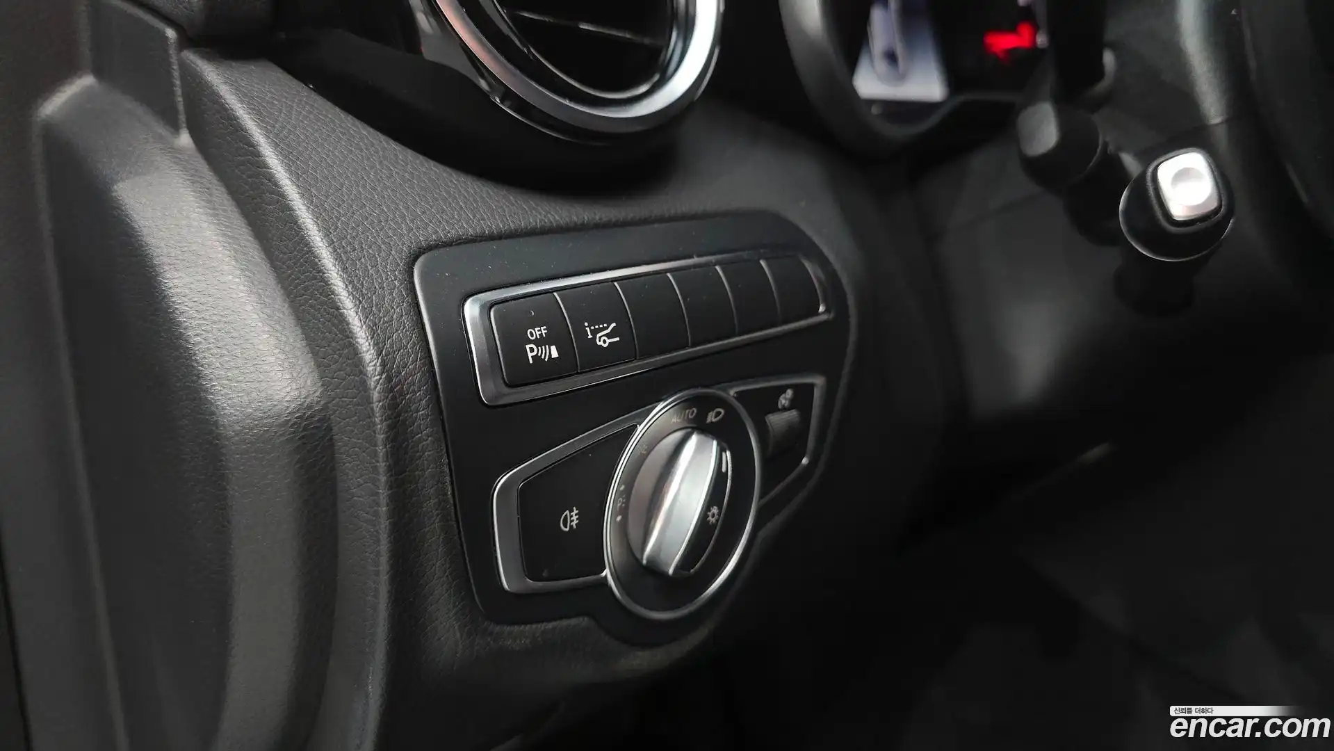 C-Class Mercedes-Benz 2017.9-OPTION-040