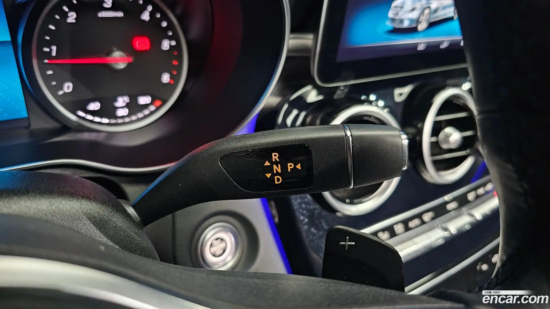C-Class Mercedes-Benz 2020.11-INNER-009