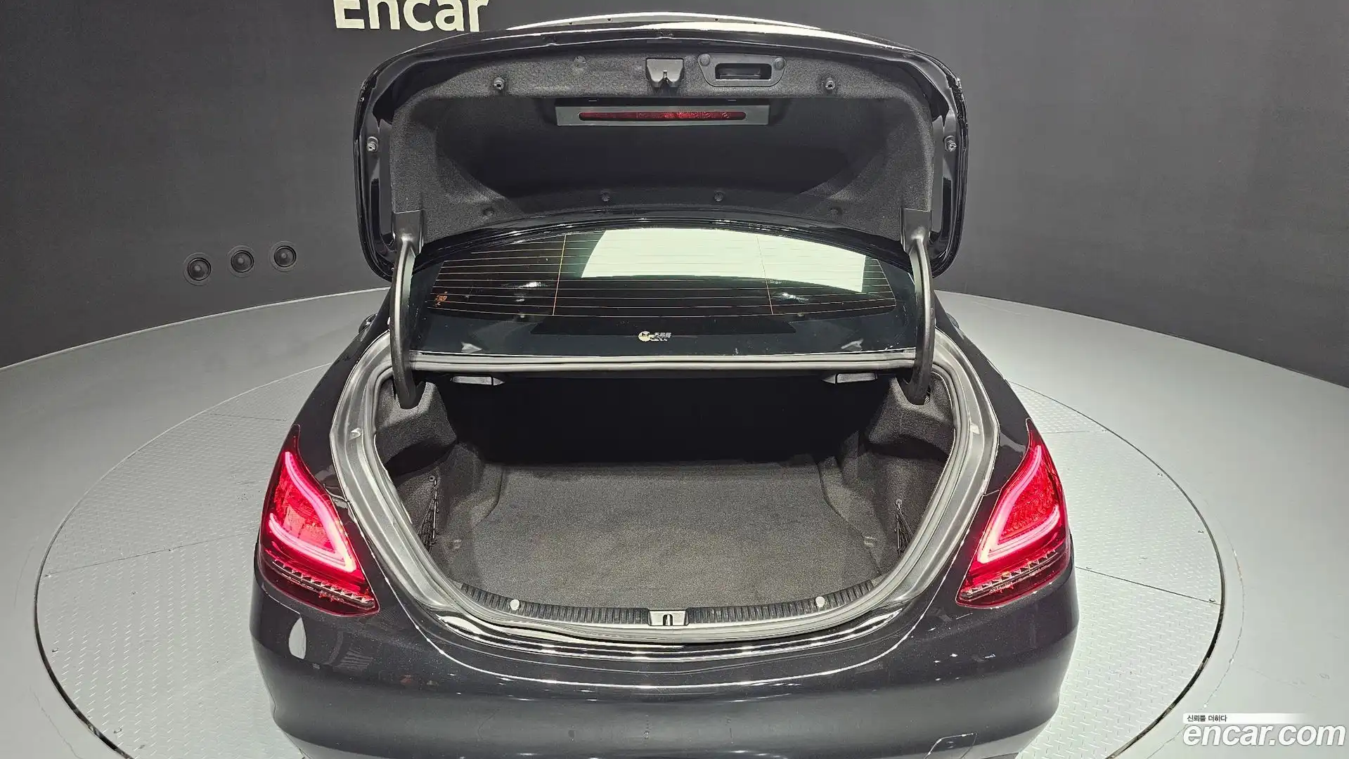 C-Class Mercedes-Benz 2020.11-OPTION-024