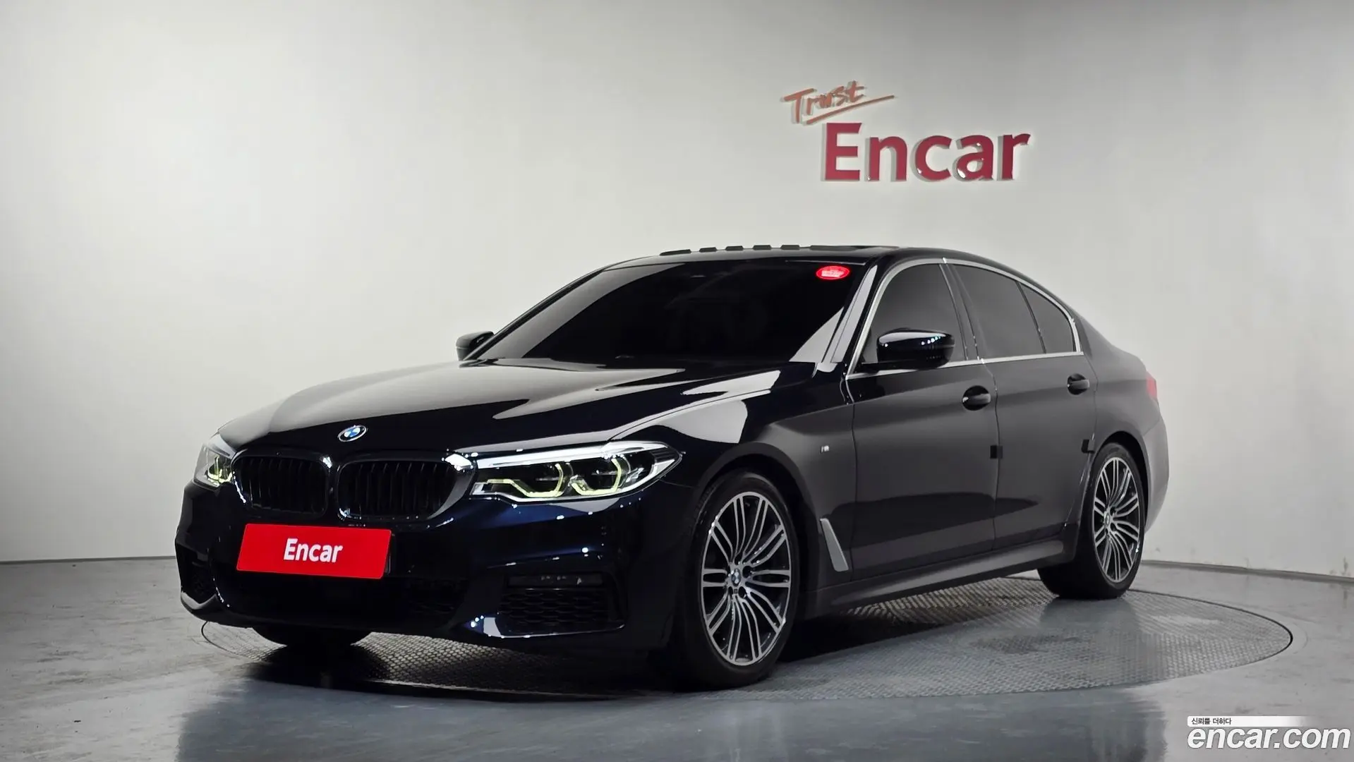 Main__Slider__Photo:5-Series BMW 2019.1-0