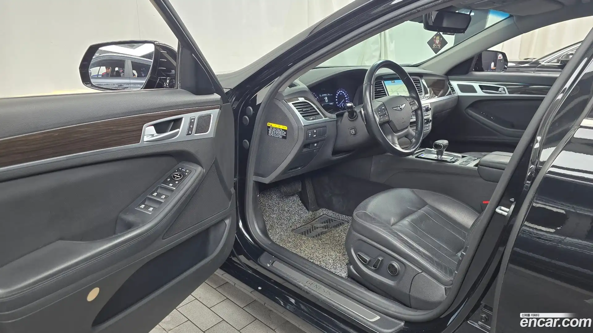 G80 Genesis 2016.10-INNER-010