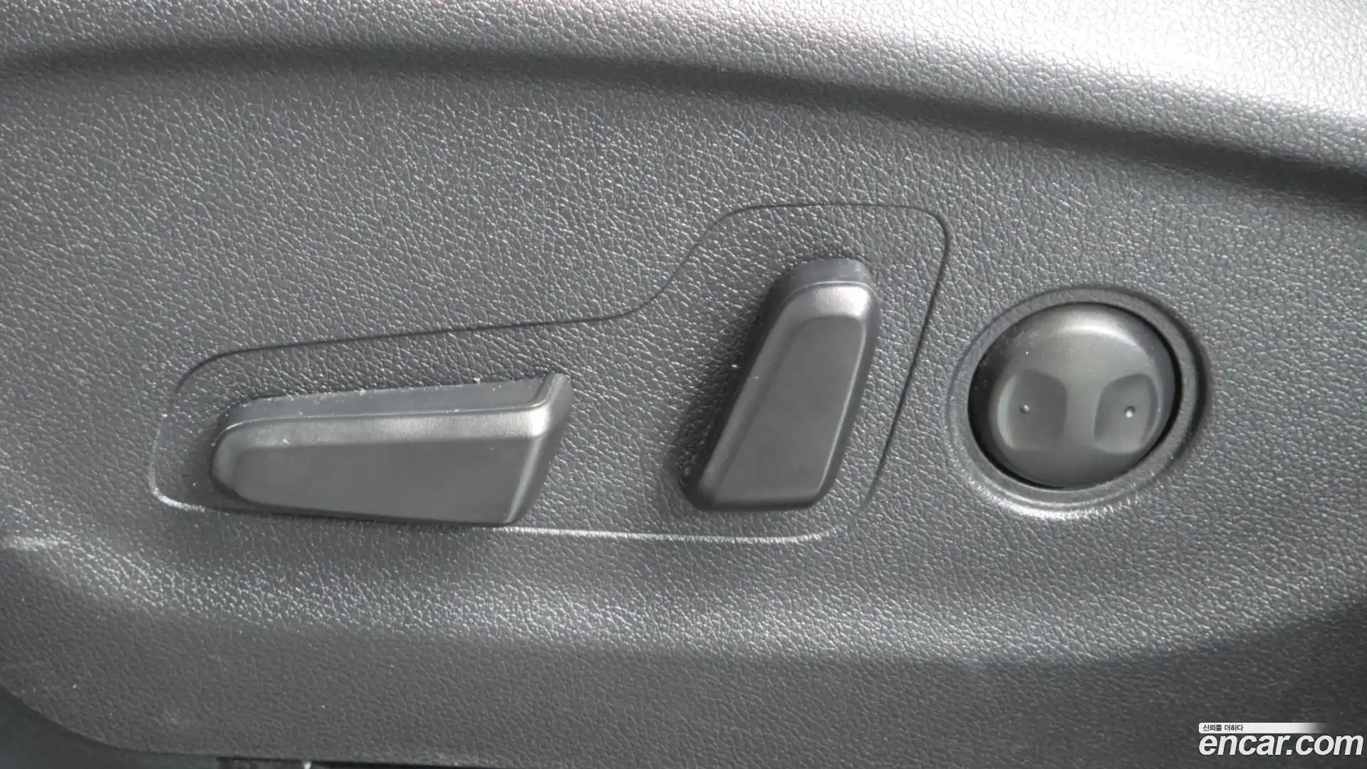 Sorento Kia 2017.0-OPTION-043