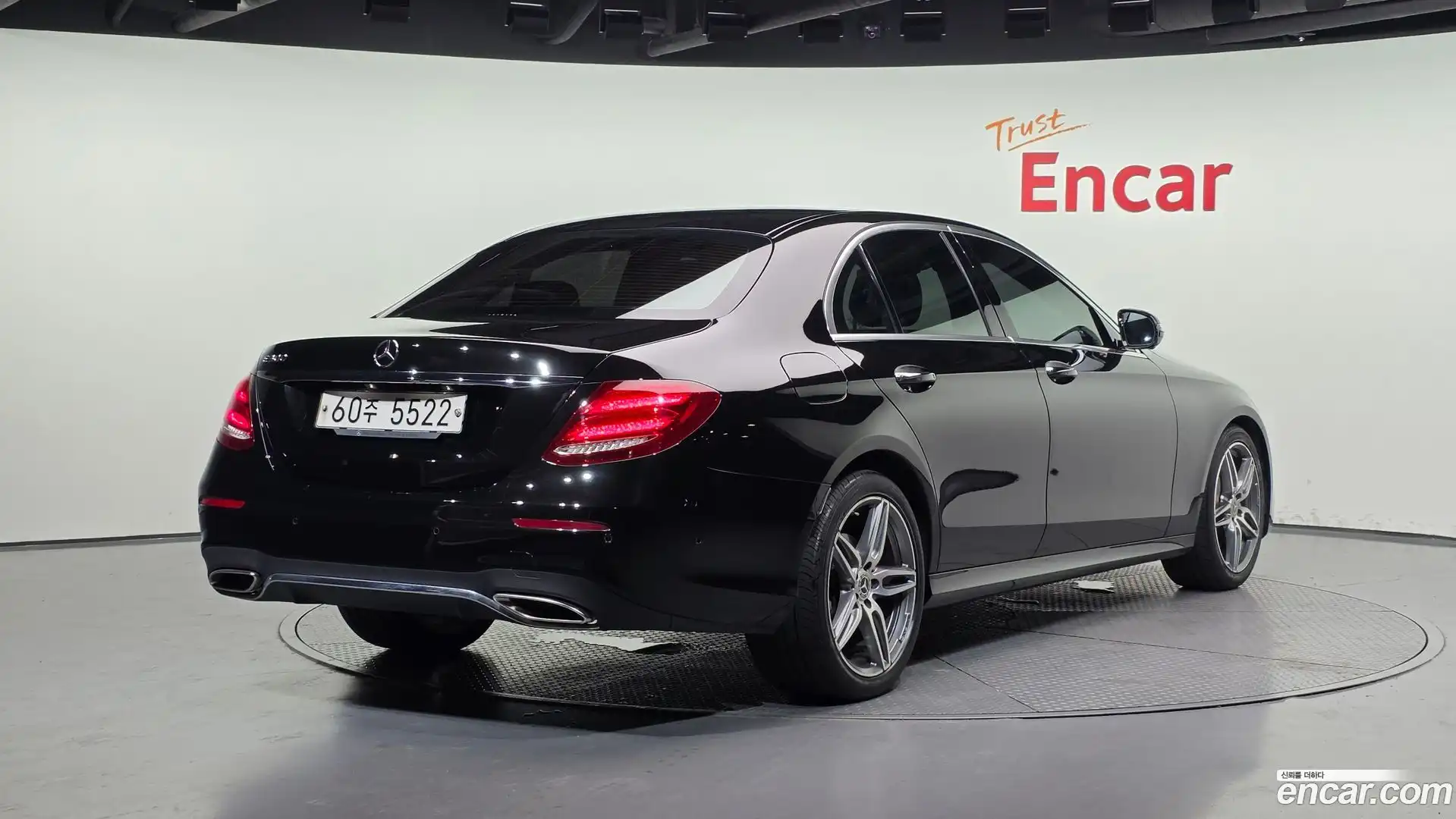 E-Class Mercedes-Benz 2018.11-OUTER-002