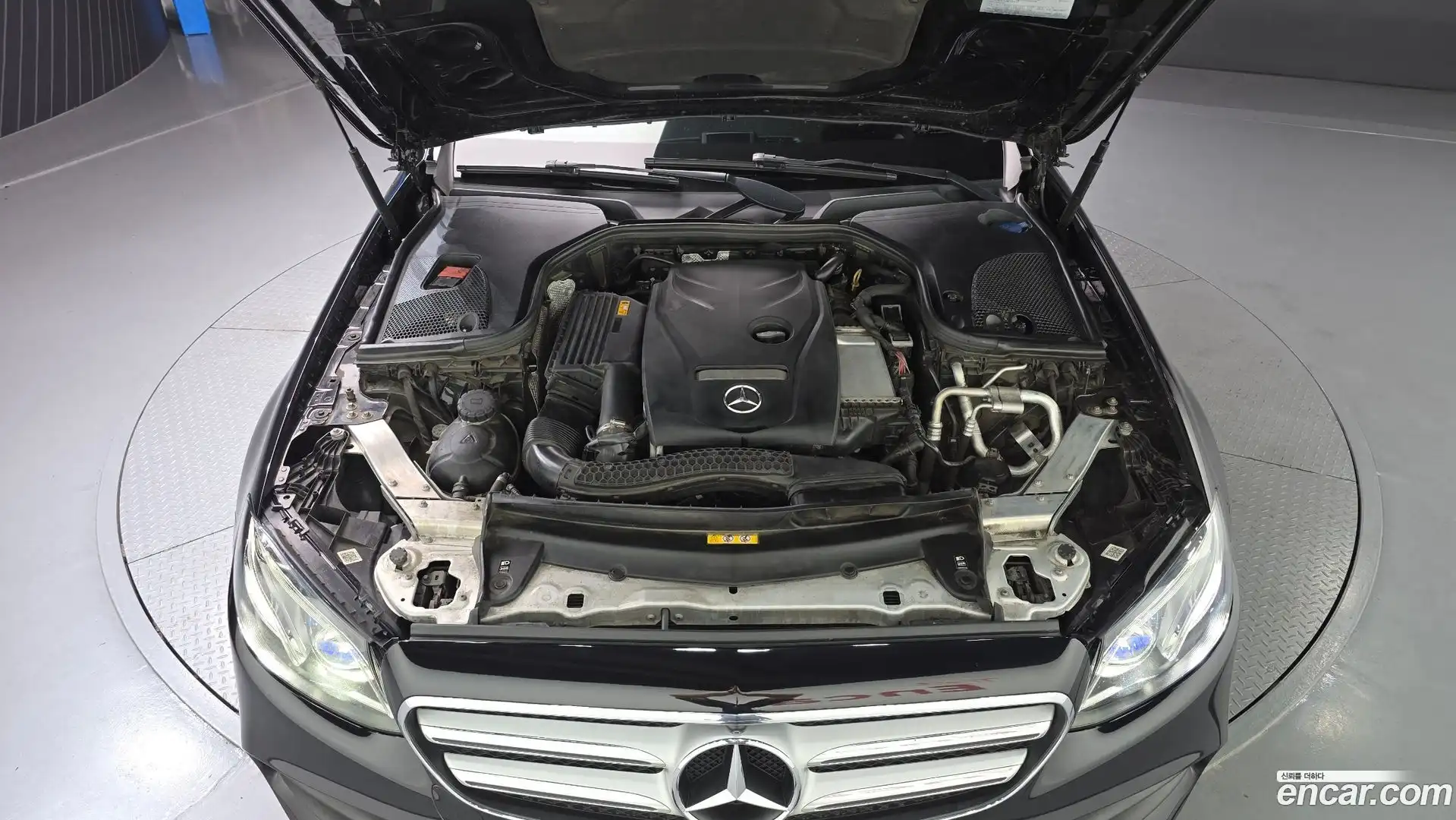 E-Class Mercedes-Benz 2018.11-OUTER-006