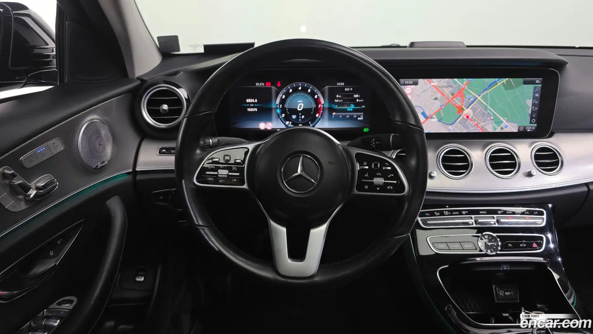 E-Class Mercedes-Benz 2018.11-OPTION-017