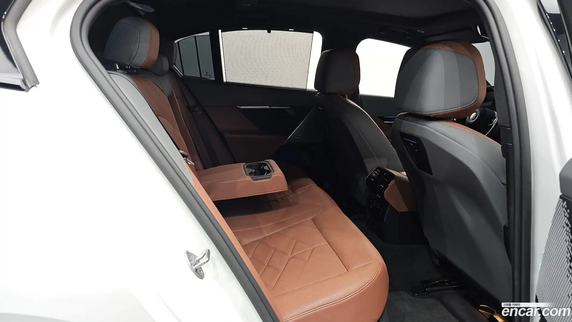 5-Series BMW 2024.4-OPTION-015