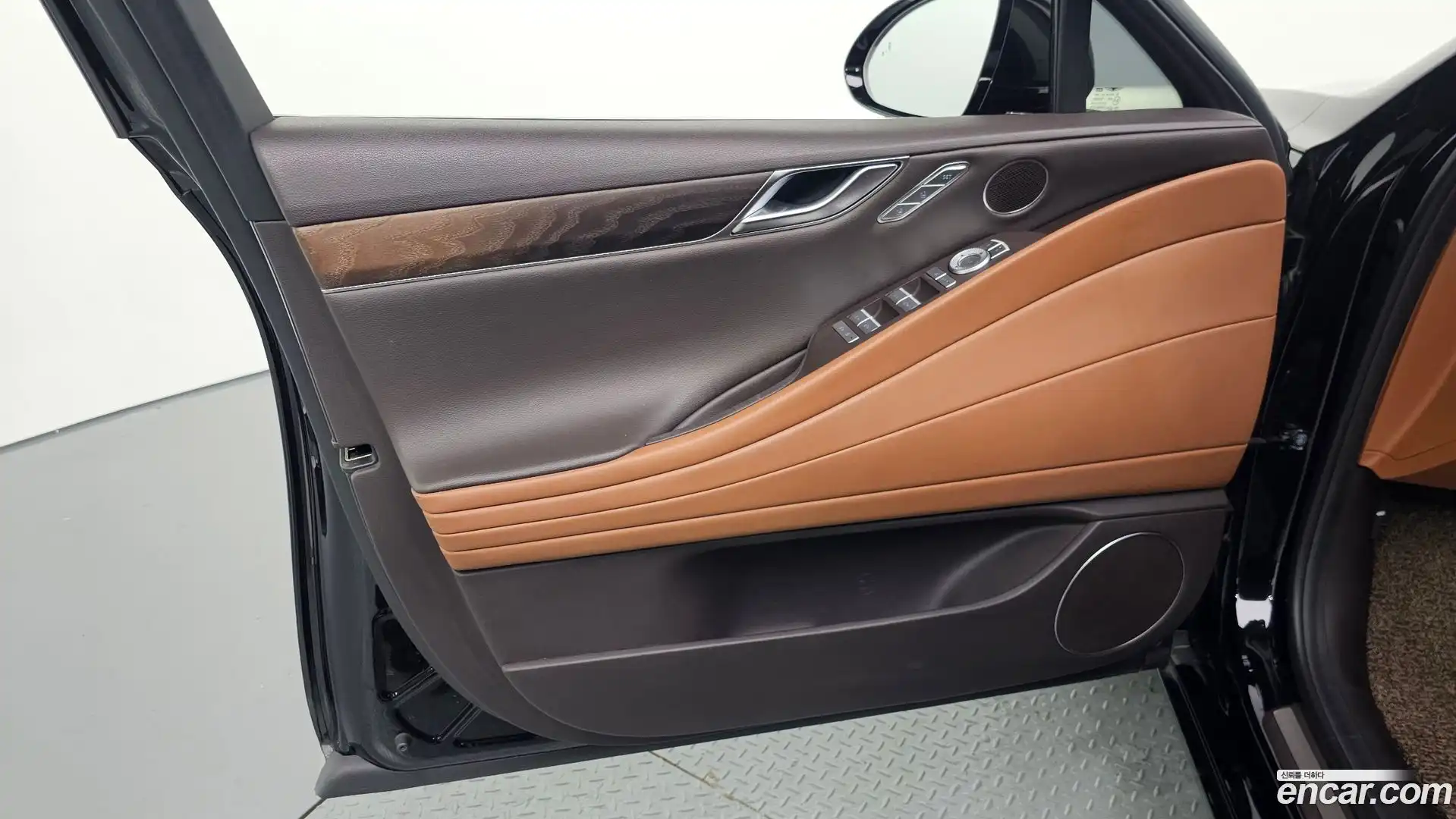 G80 Genesis 2020.4-INNER-034