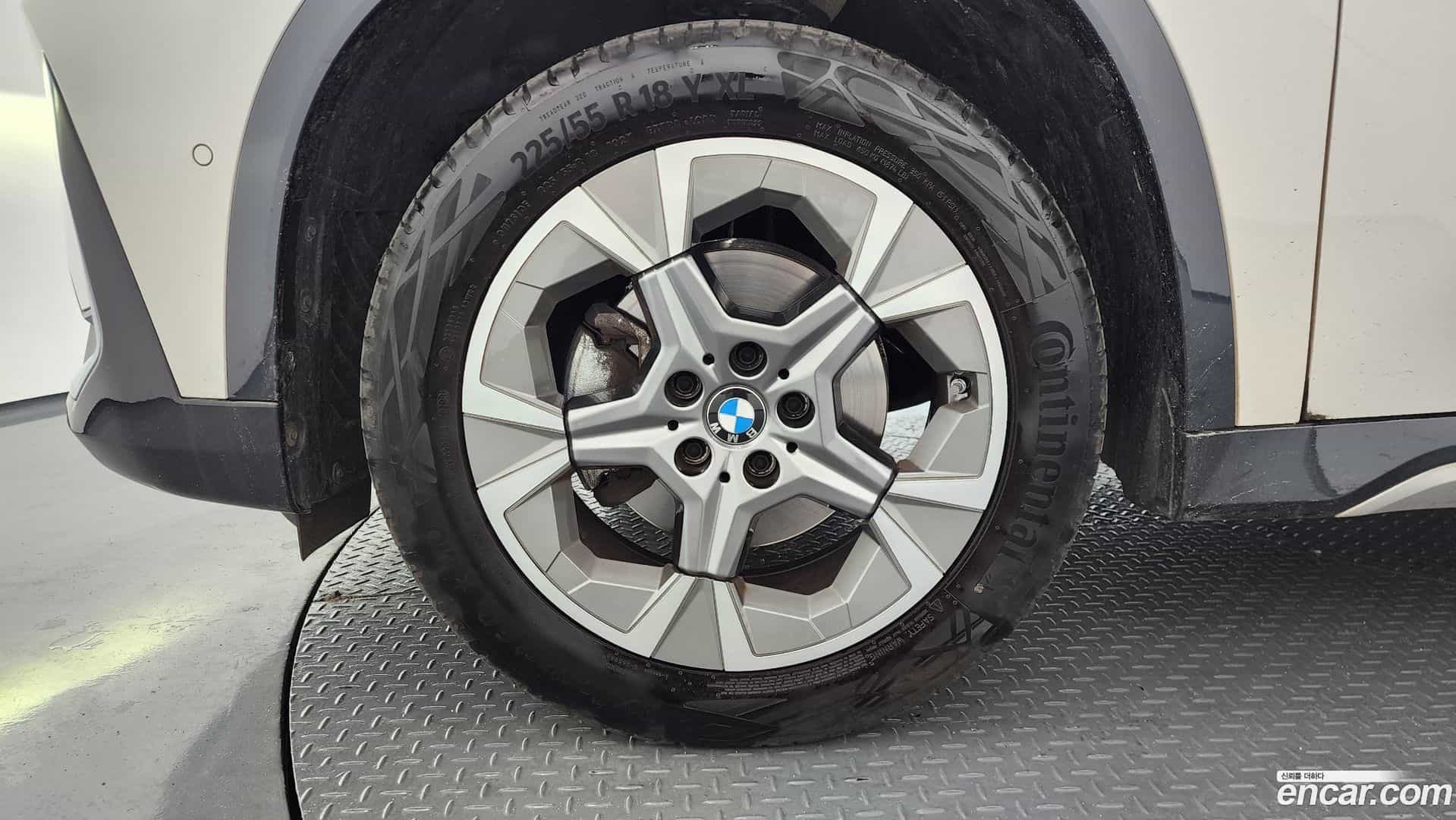 X1 BMW 2024.0-OUTER-005