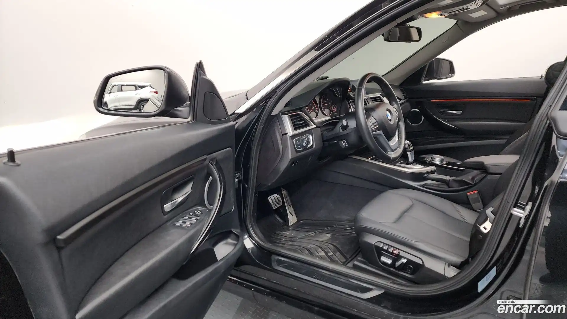 Gran Turismo BMW 2018.1-INNER-010