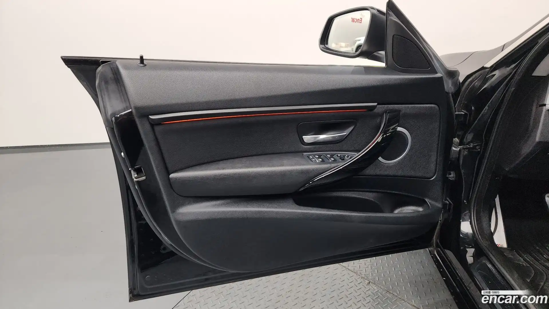 Gran Turismo BMW 2018.1-INNER-034