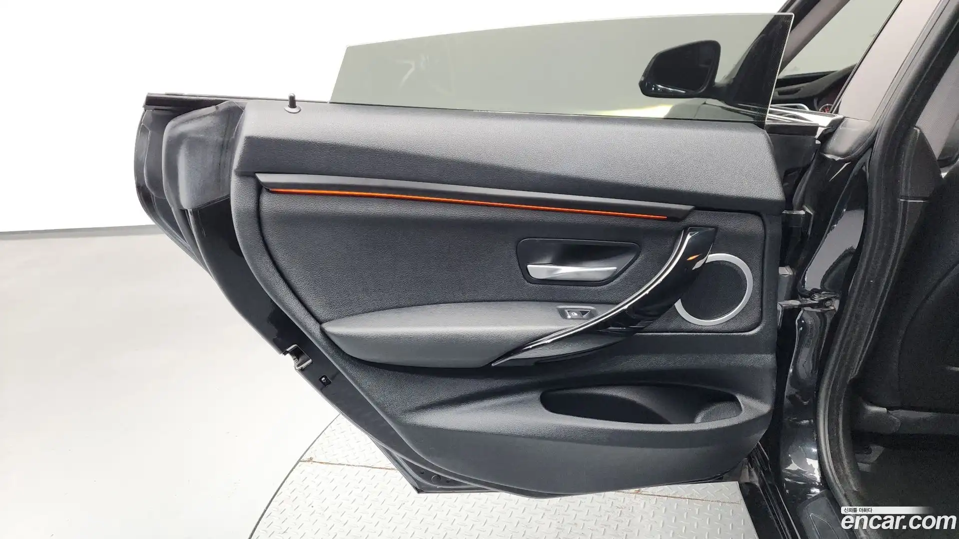 Gran Turismo BMW 2018.1-INNER-035