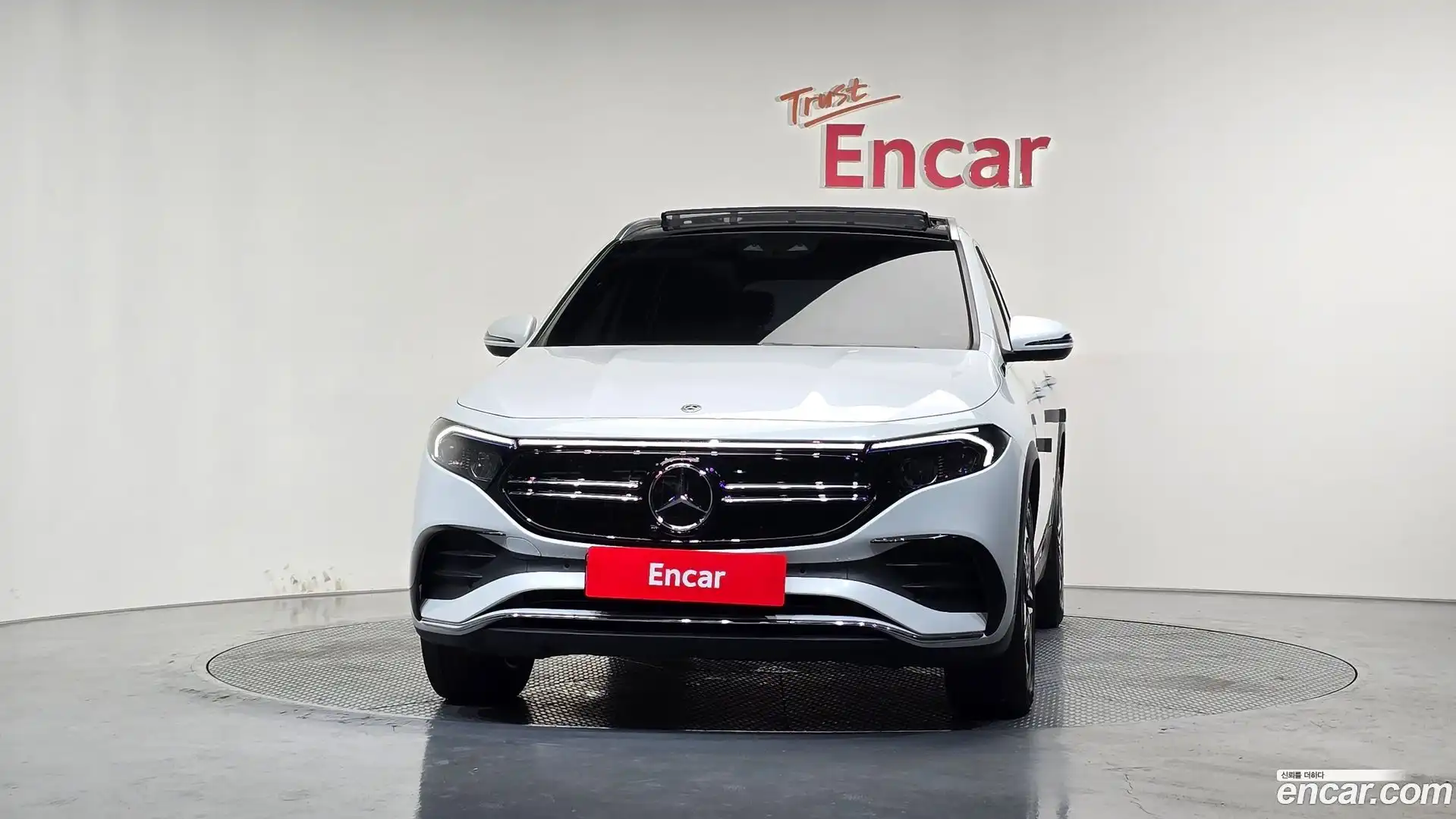 EQA Mercedes-Benz 2022.2-OUTER-003