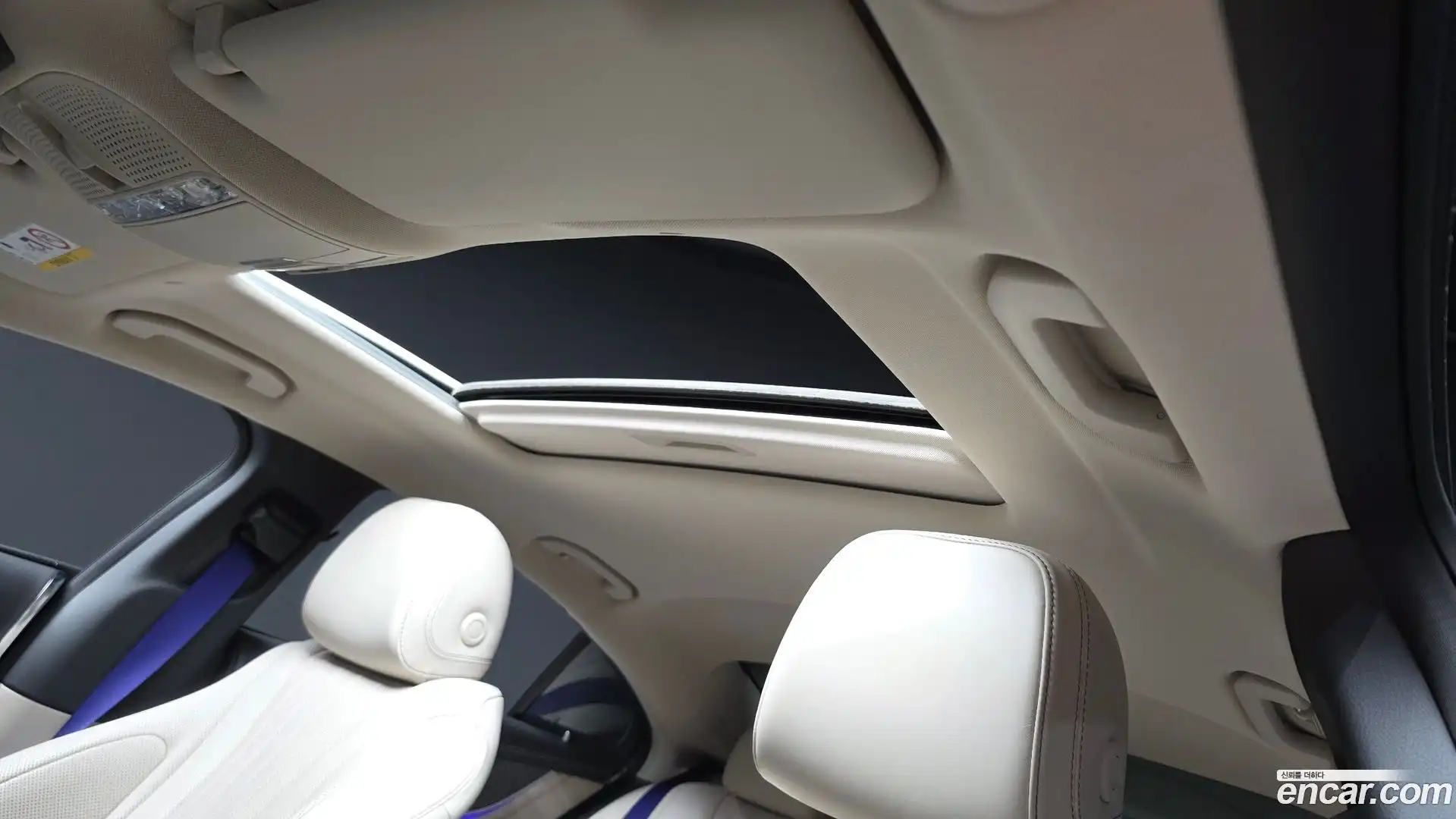 CLS-Class Mercedes-Benz 2020.10-OPTION-023