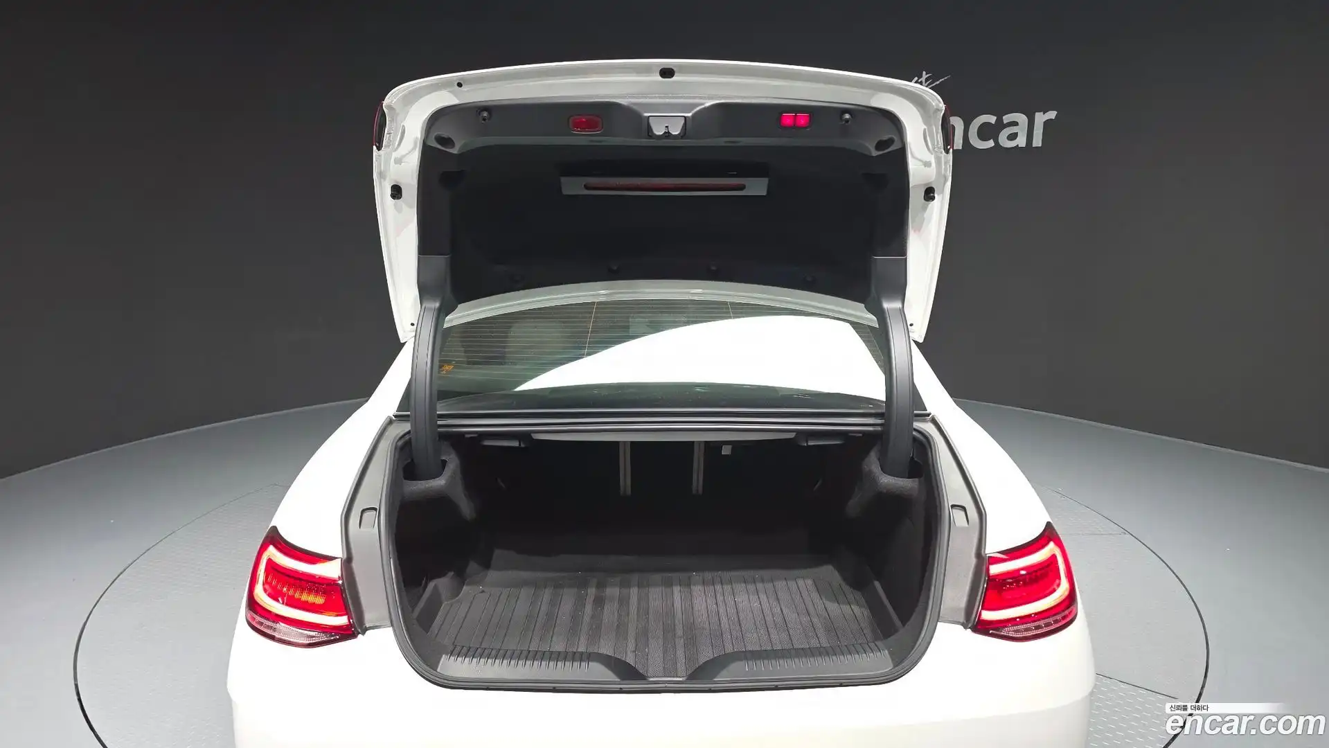 CLS-Class Mercedes-Benz 2020.10-OPTION-024
