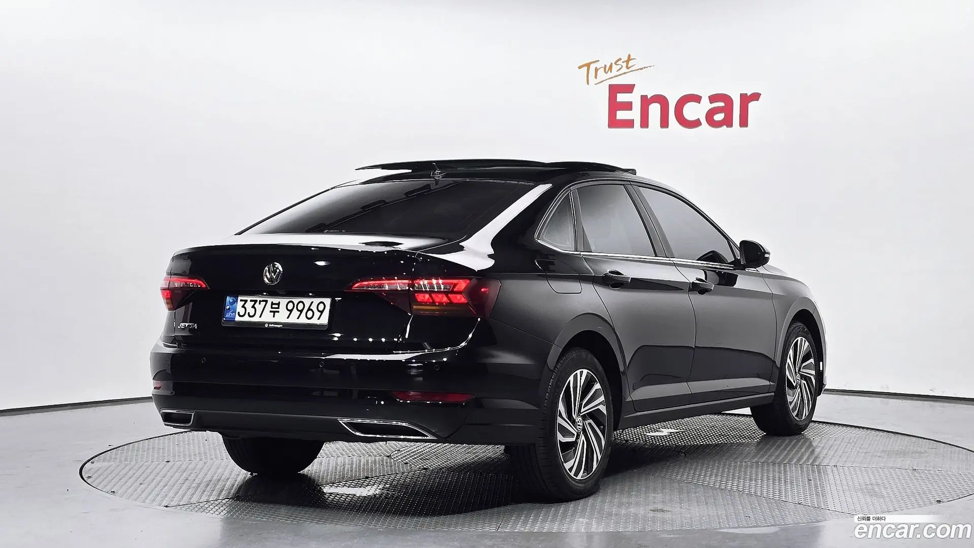 Main__Slider__Photo:Jetta Volkswagen 2020.11-1