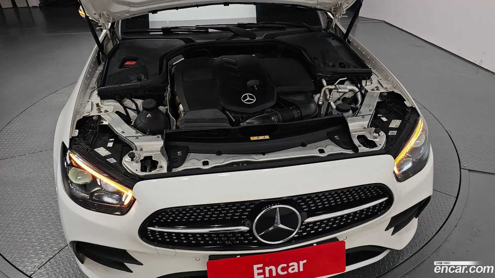 E-Class Mercedes-Benz 2022.6-OUTER-006