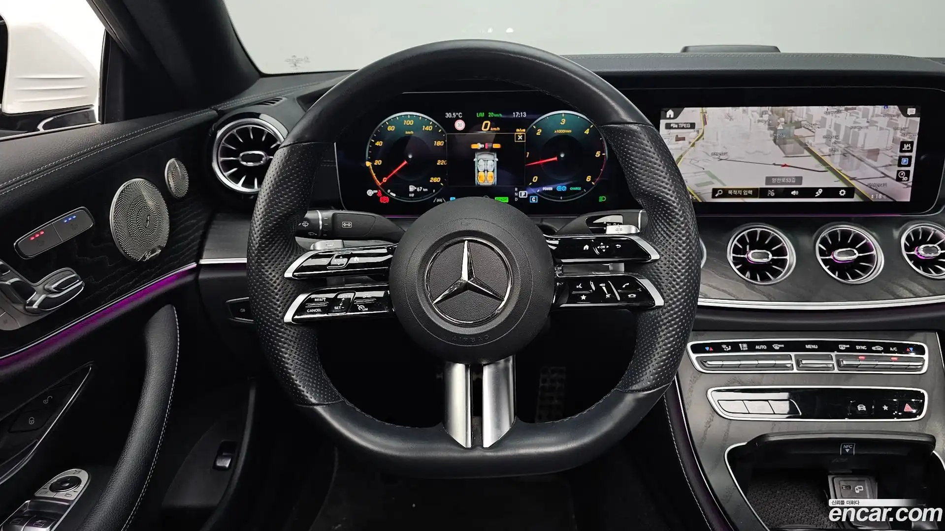 E-Class Mercedes-Benz 2022.6-OPTION-017