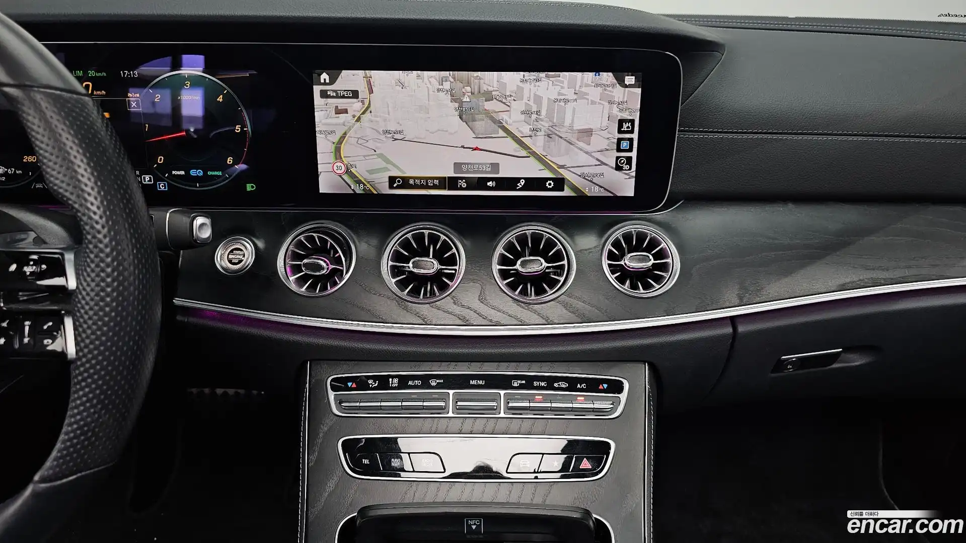 E-Class Mercedes-Benz 2022.6-OPTION-018