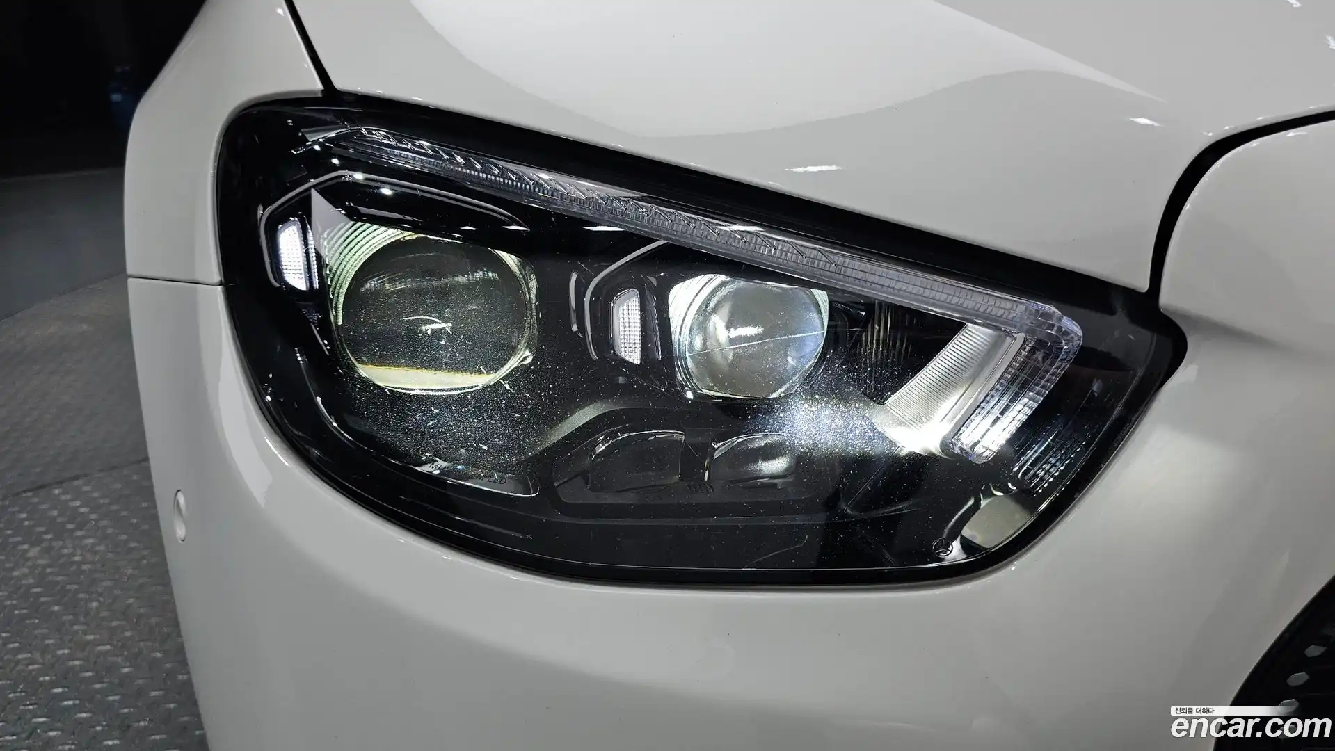 E-Class Mercedes-Benz 2022.6-OUTER-032
