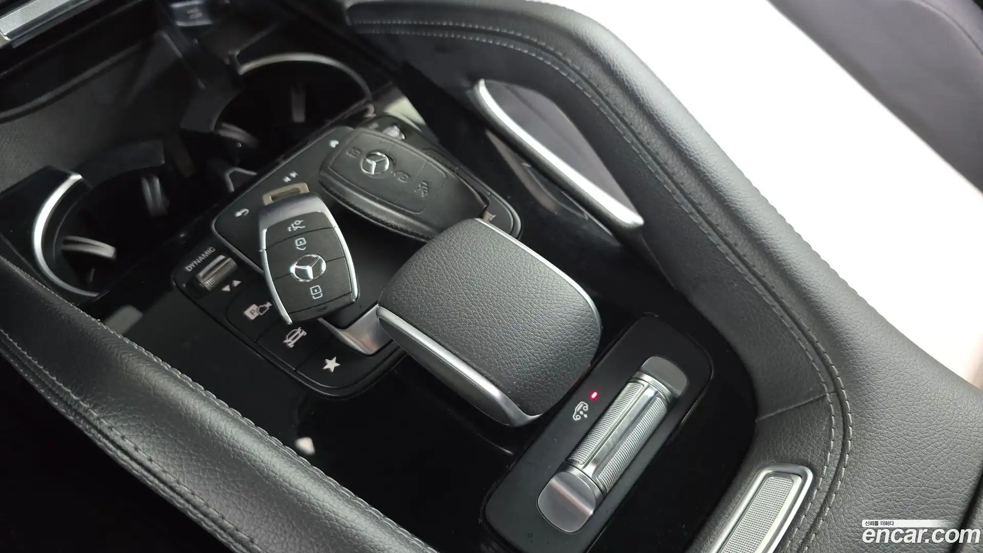 GLE-Class Mercedes-Benz 2022.5-OPTION-019