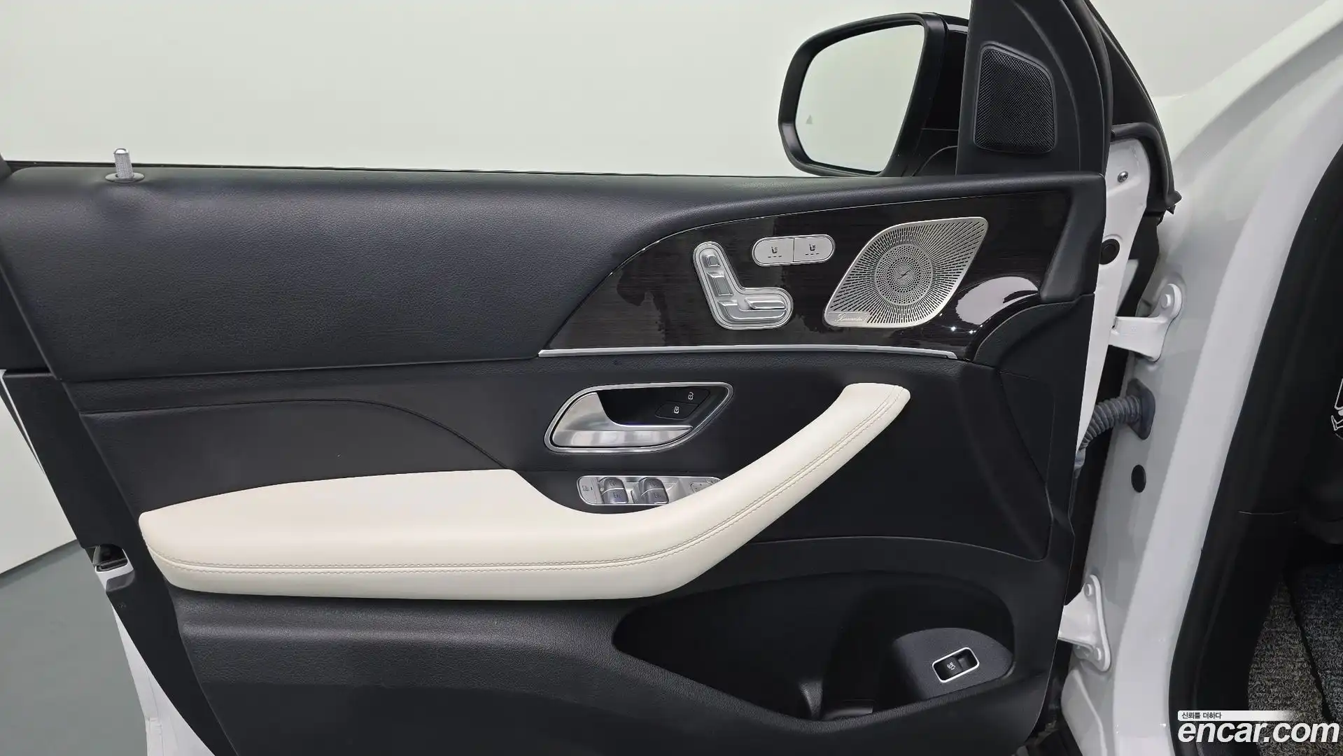 GLE-Class Mercedes-Benz 2022.5-INNER-034