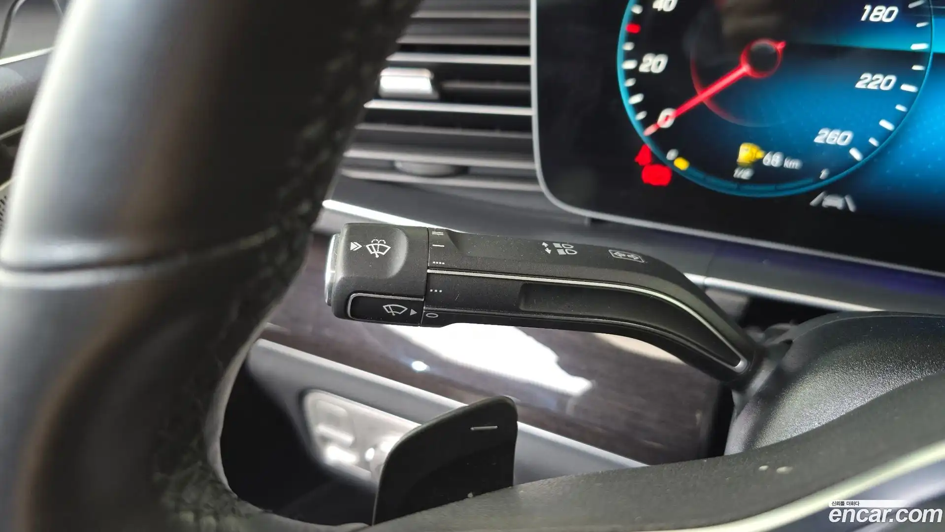 GLE-Class Mercedes-Benz 2022.5-OPTION-052
