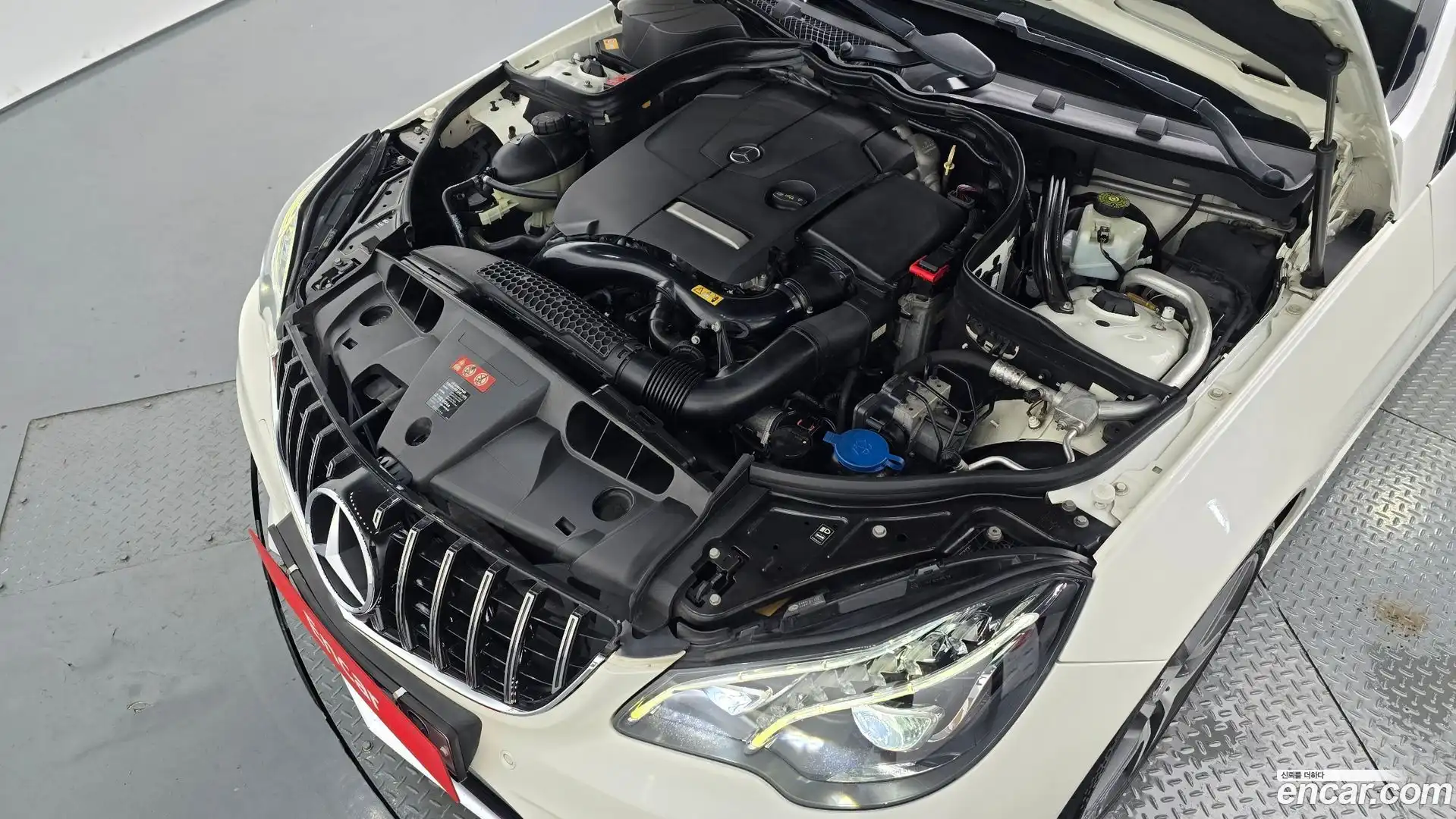 E-Class Mercedes-Benz 2014.2-OUTER-006